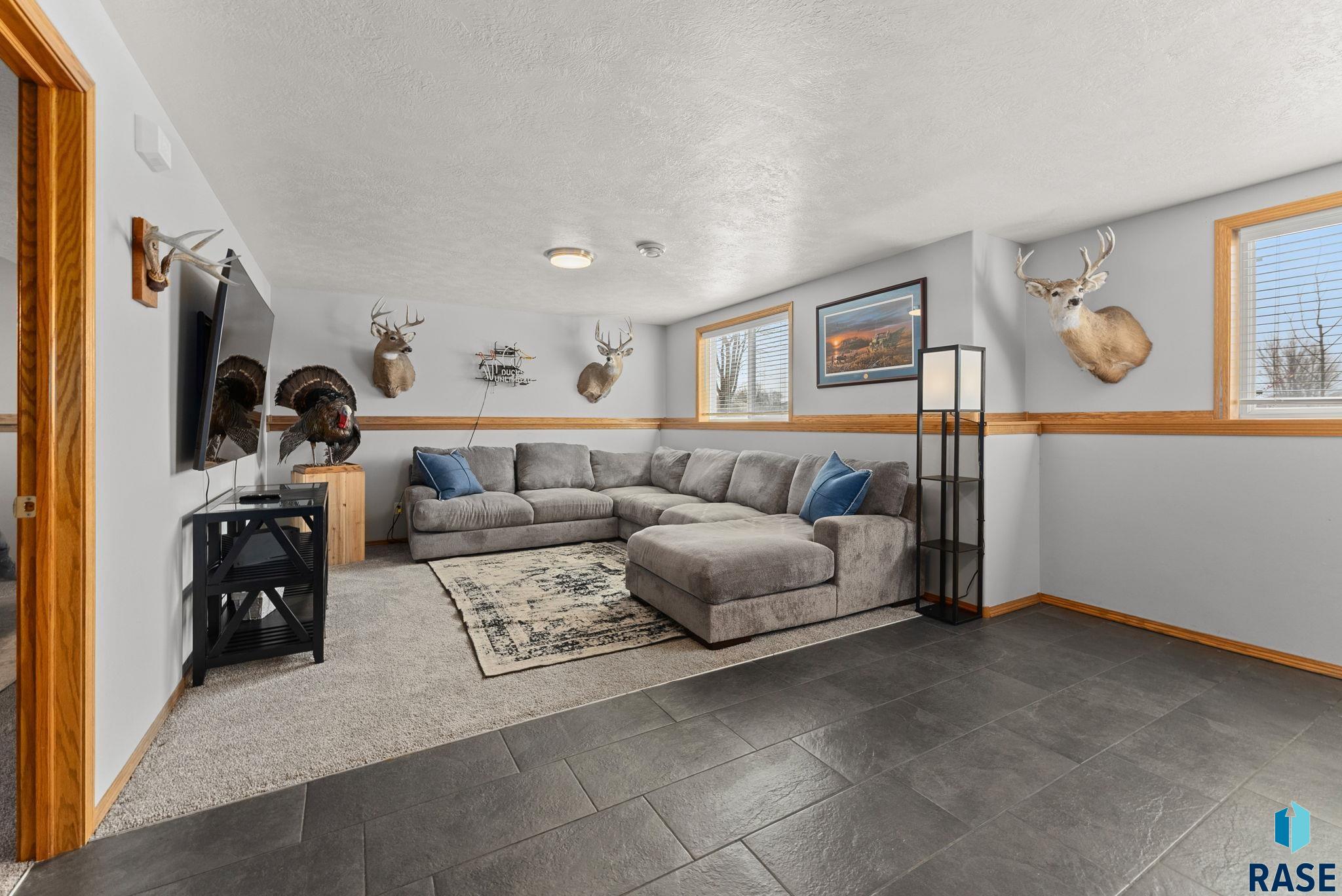 Sioux Falls, South Dakota 57106, United States, 3 Bedrooms Bedrooms, ,2 BathroomsBathrooms,Residential,Active,95747