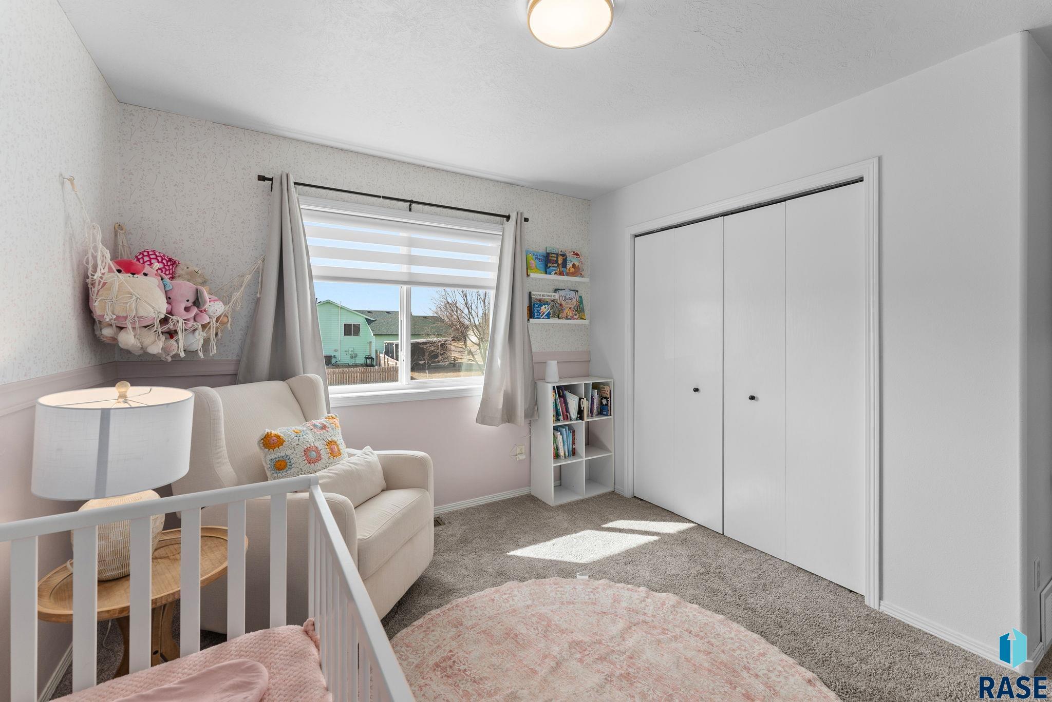 Sioux Falls, South Dakota 57106, United States, 3 Bedrooms Bedrooms, ,2 BathroomsBathrooms,Residential,Active,95747