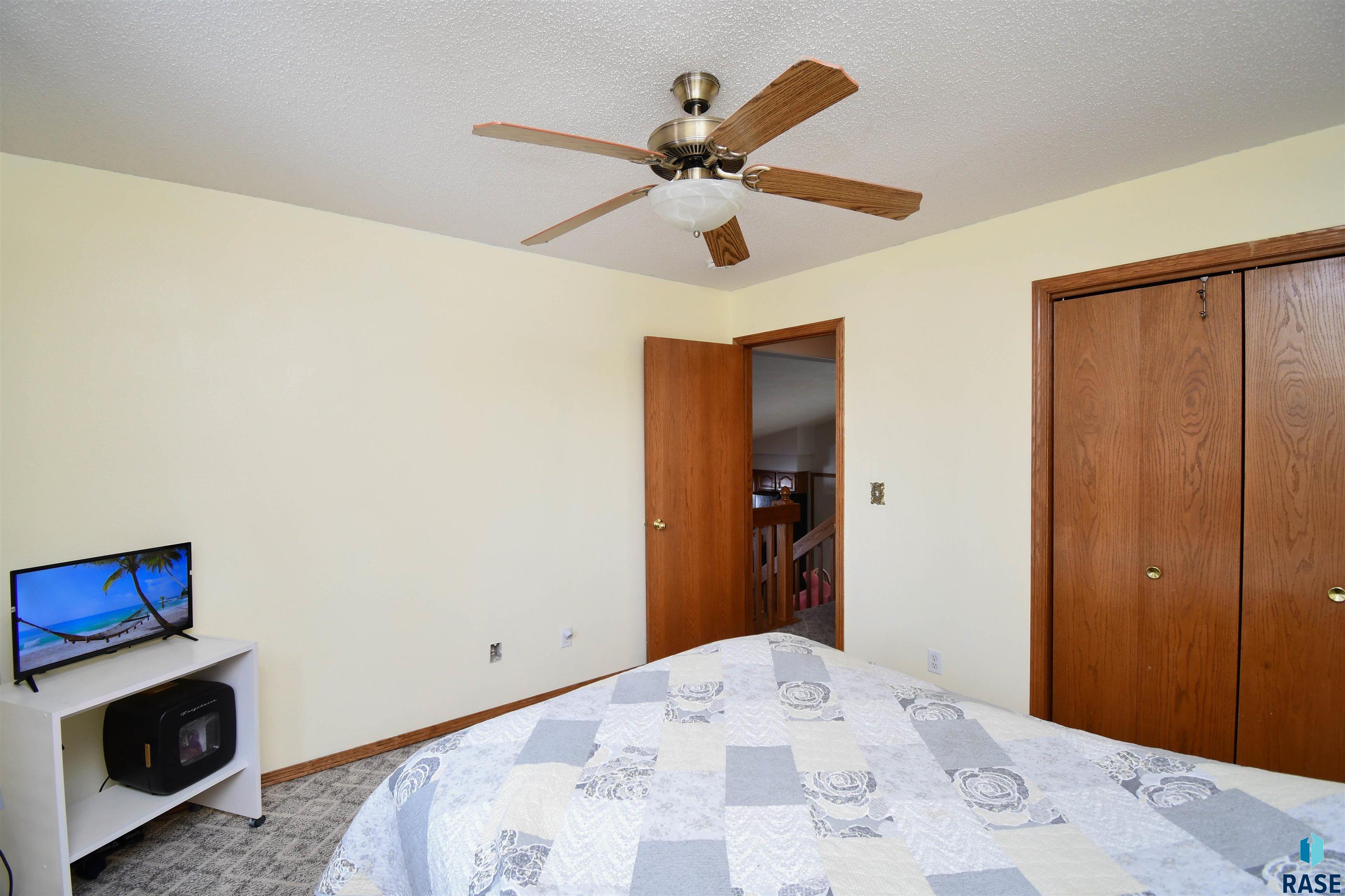 5813 W Clay St Street, Sioux Falls, South Dakota image 31
