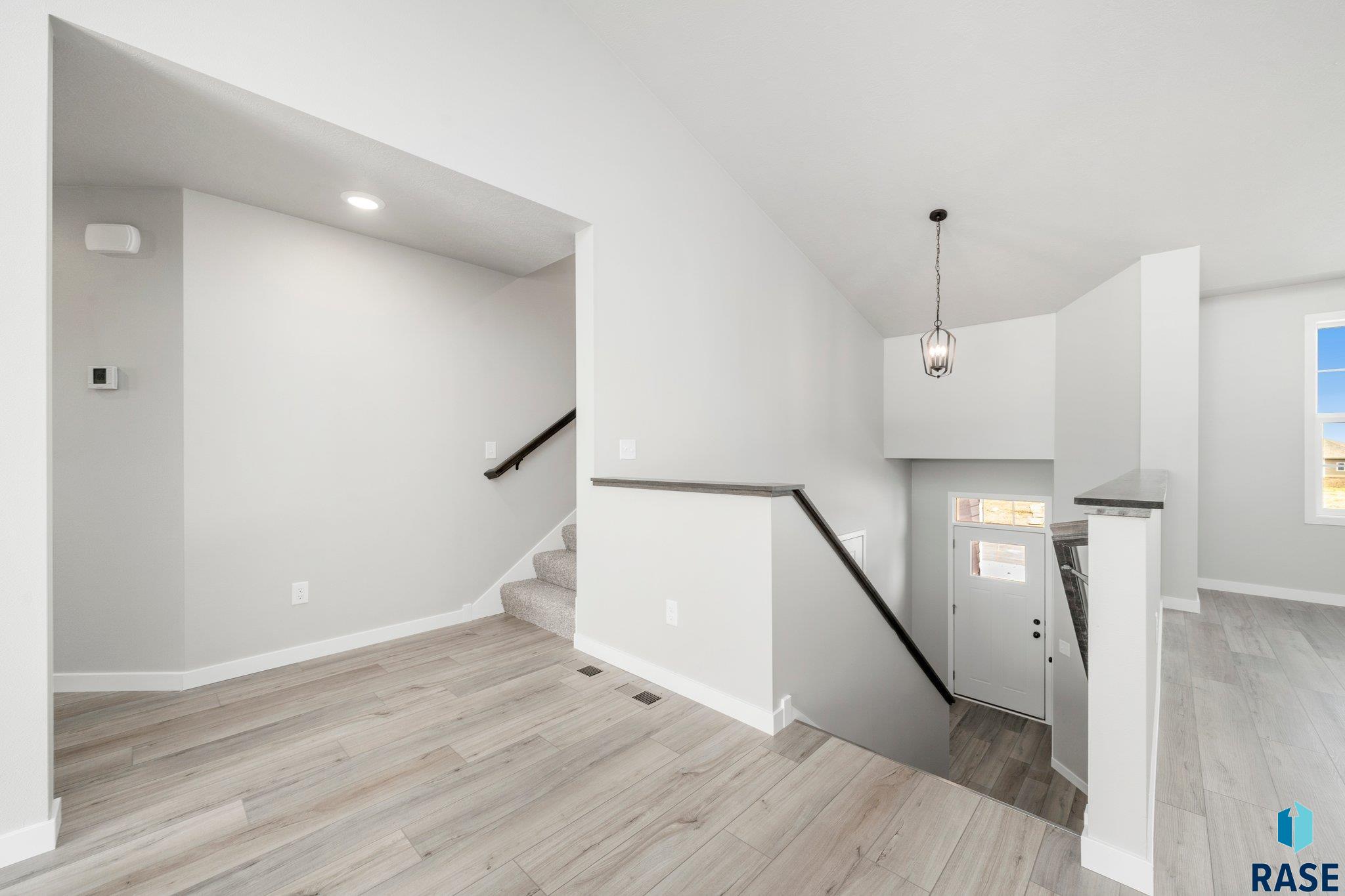 2904 S Copper Creek Ave Avenue, Sioux Falls, New Jersey image 21