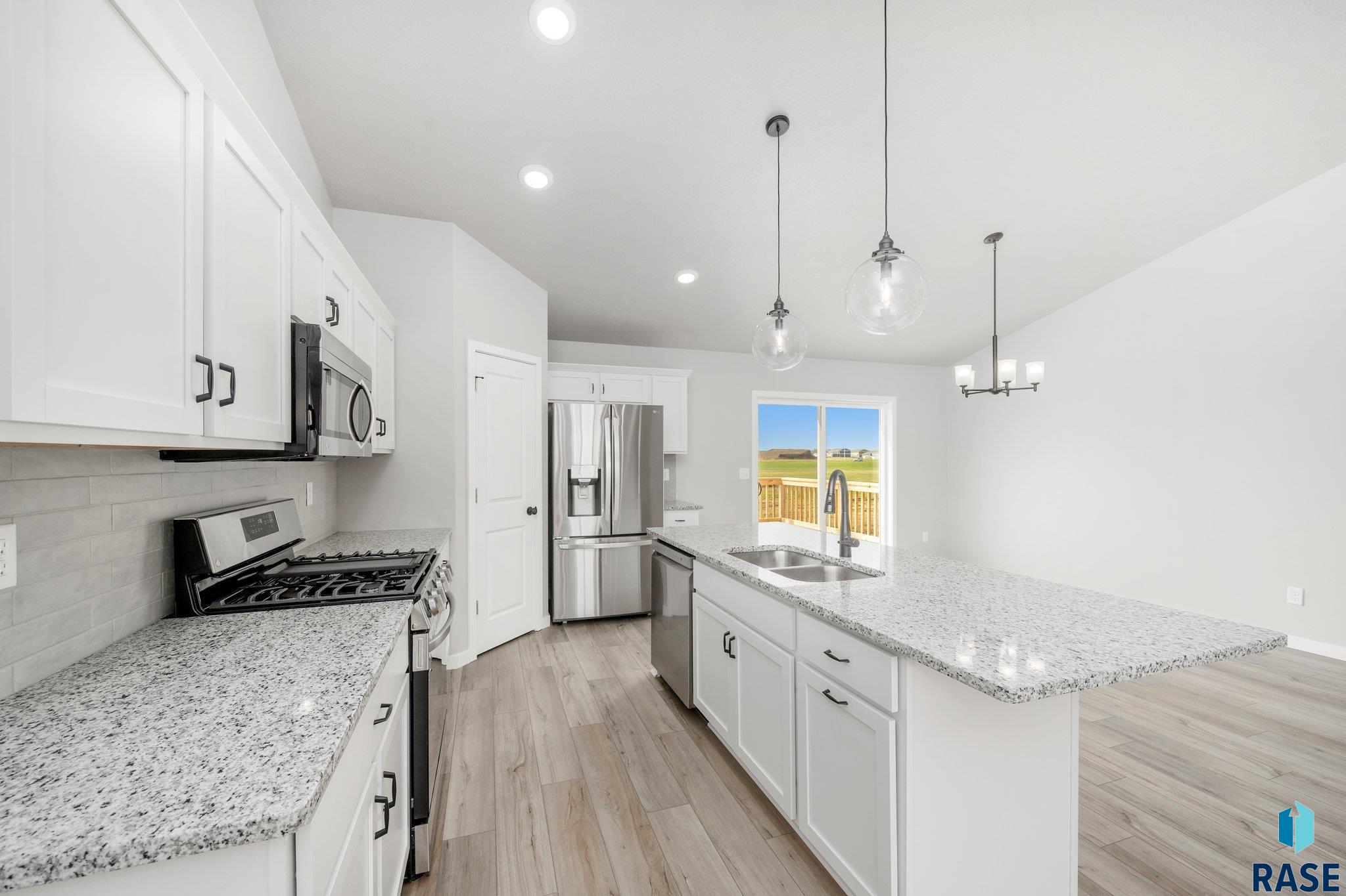 2904 S Copper Creek Ave Avenue, Sioux Falls, New Jersey image 3