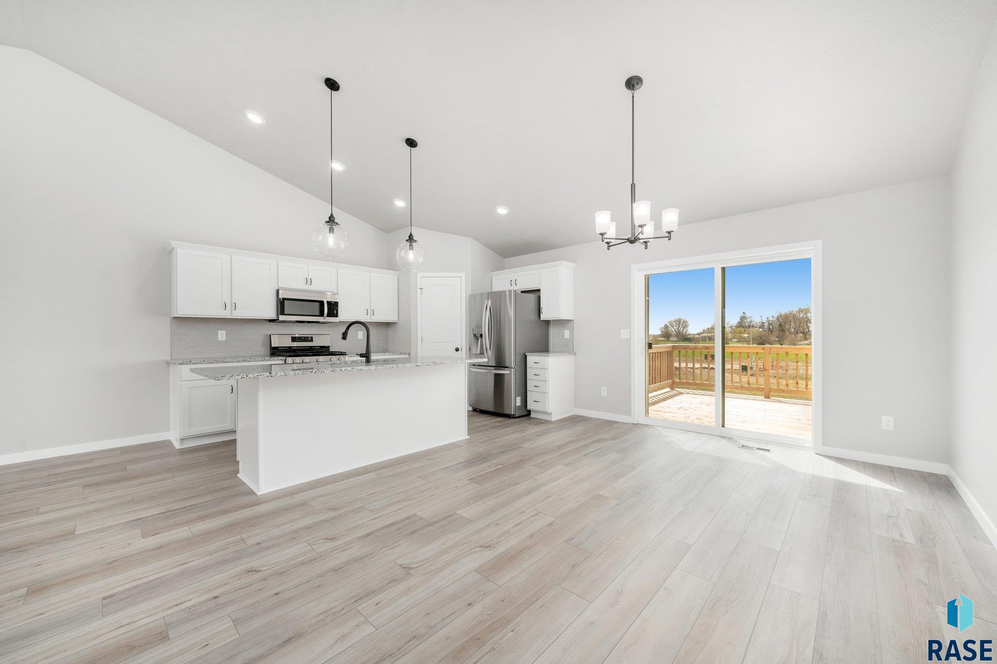 2904 S Copper Creek Ave Avenue, Sioux Falls, New Jersey image 4