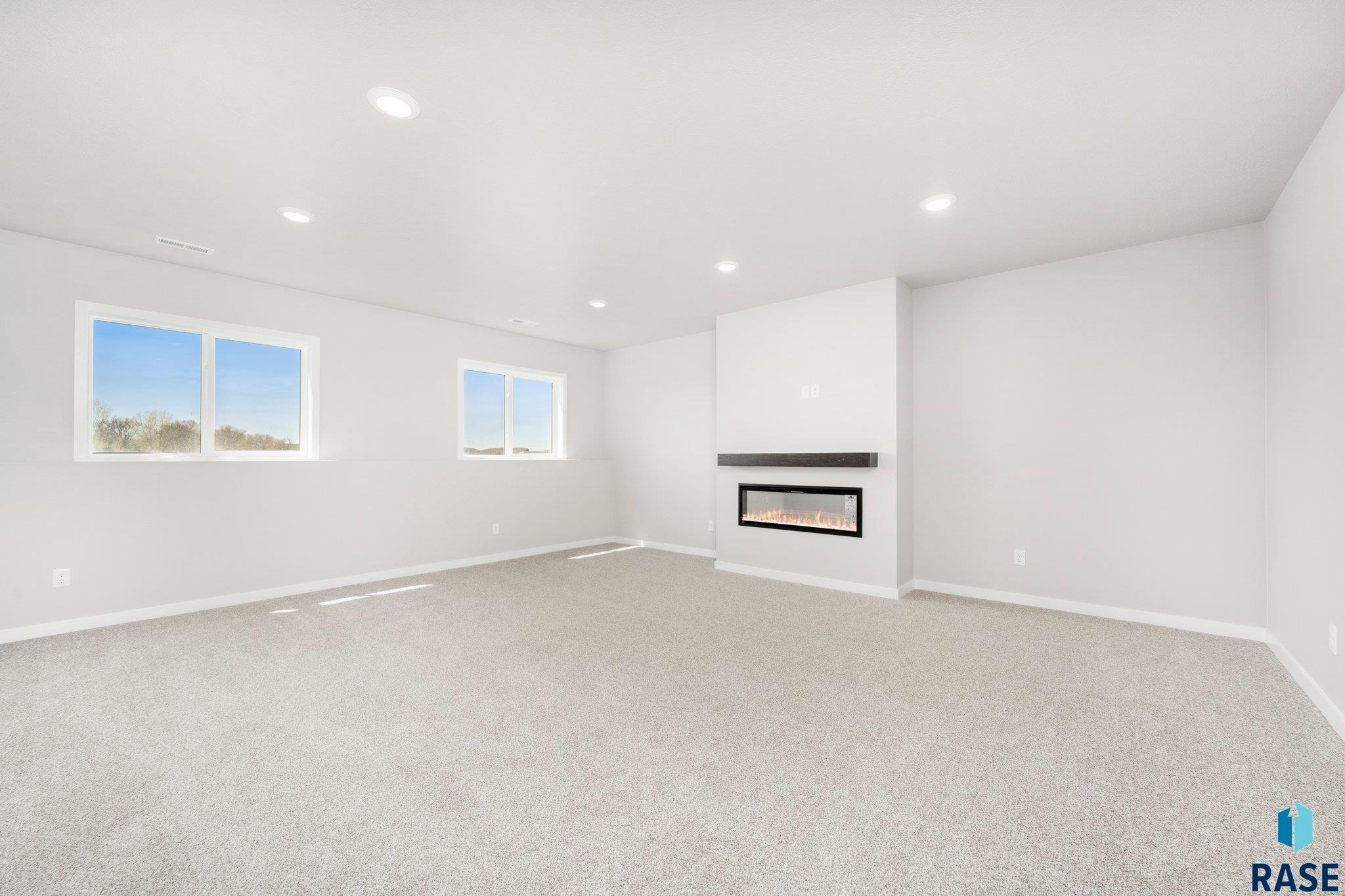2904 S Copper Creek Ave Avenue, Sioux Falls, New Jersey image 22