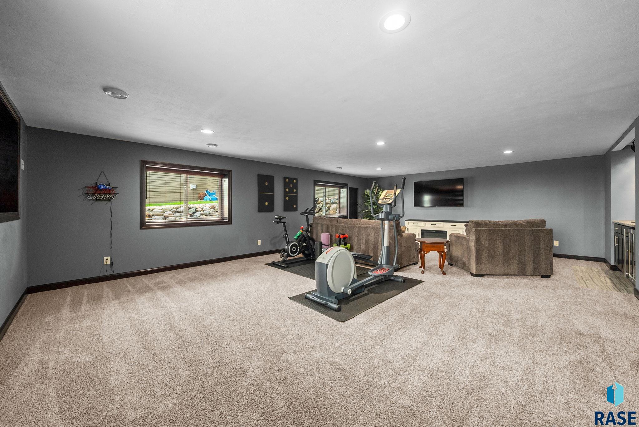 330 Taylor Dr Drive, Tea, New Jersey image 38