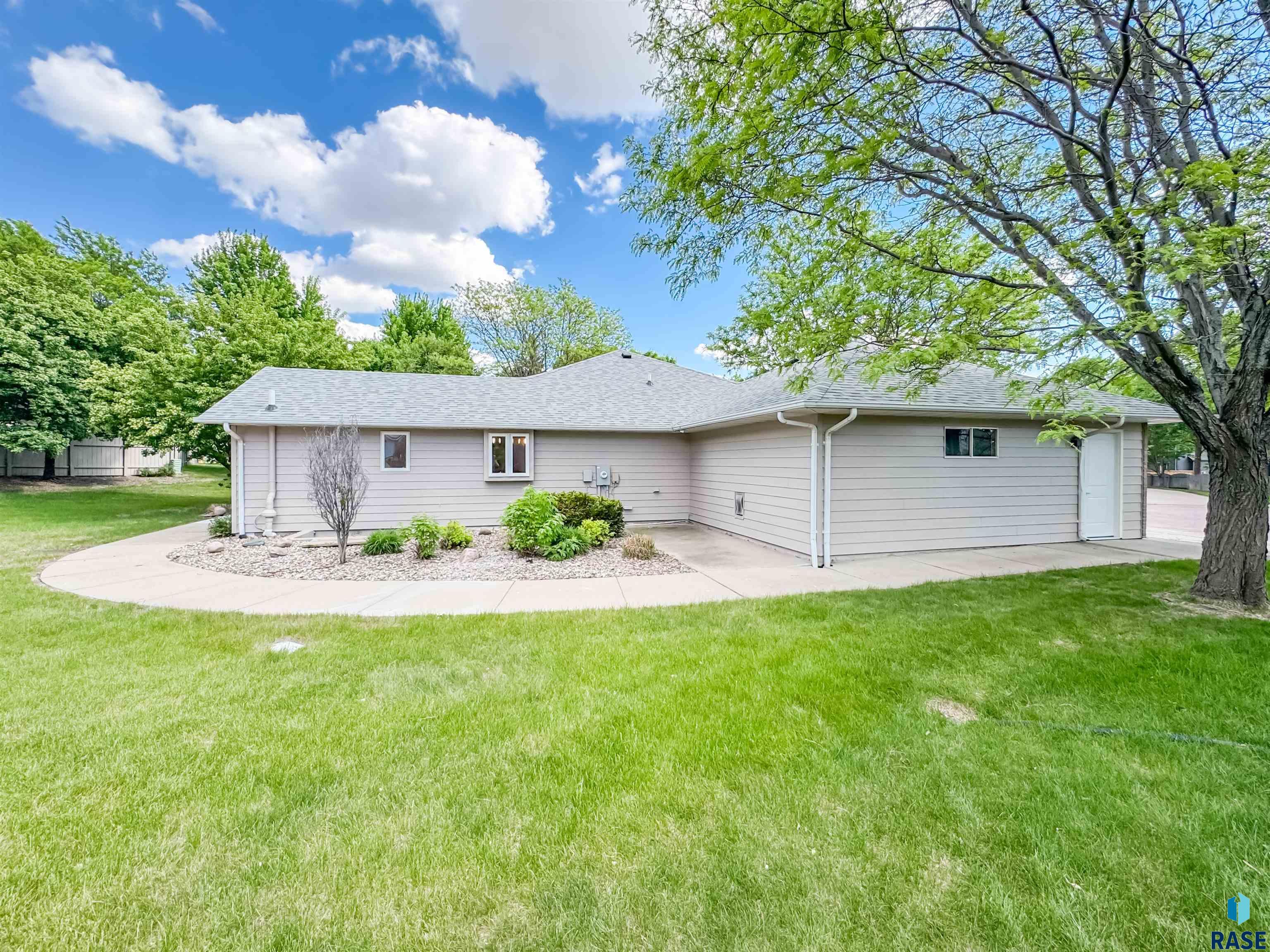 1708 E Ash Grove Cir Circle, Sioux Falls, New Jersey image 34