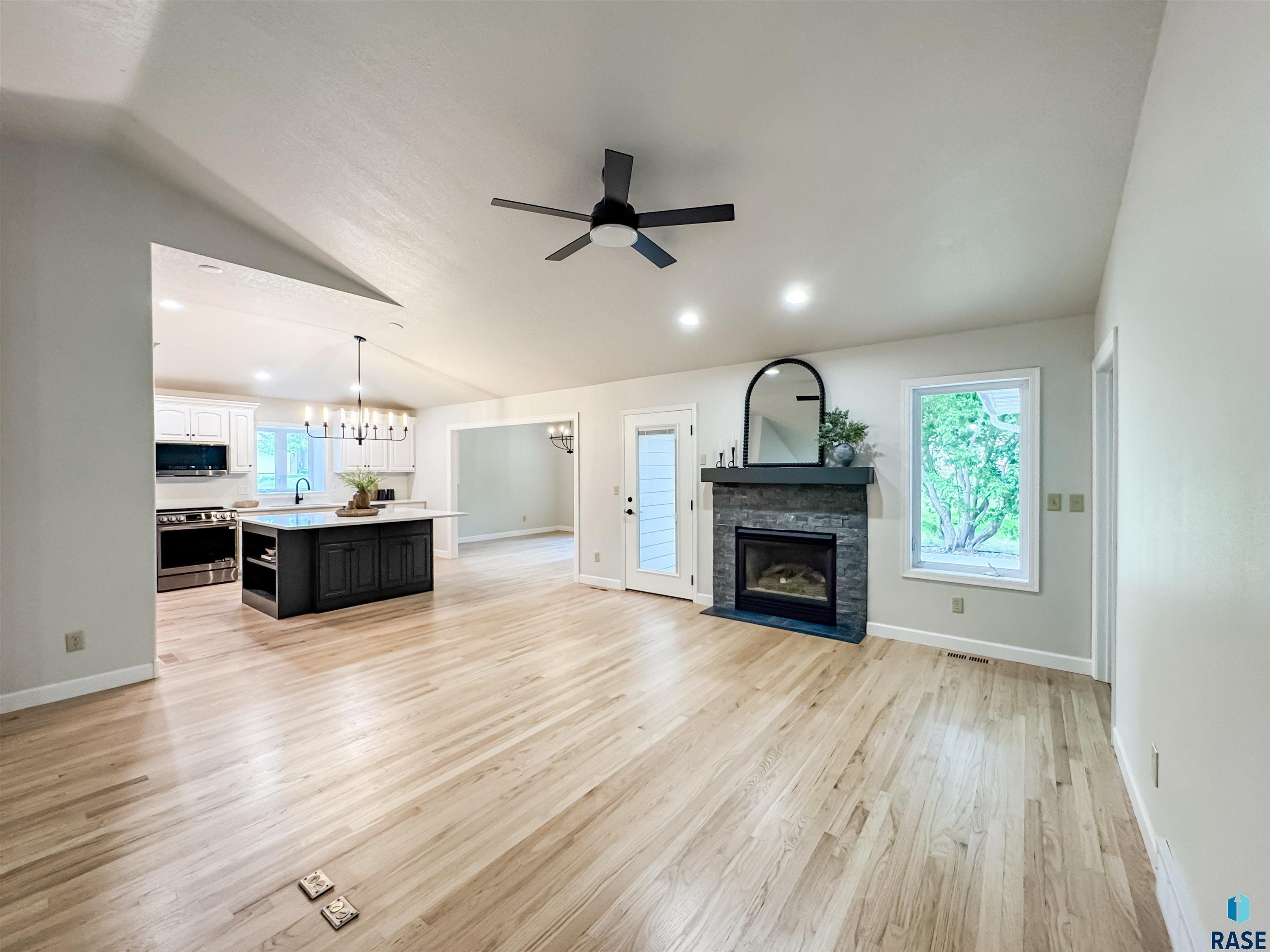 1708 E Ash Grove Cir Circle, Sioux Falls, New Jersey image 5