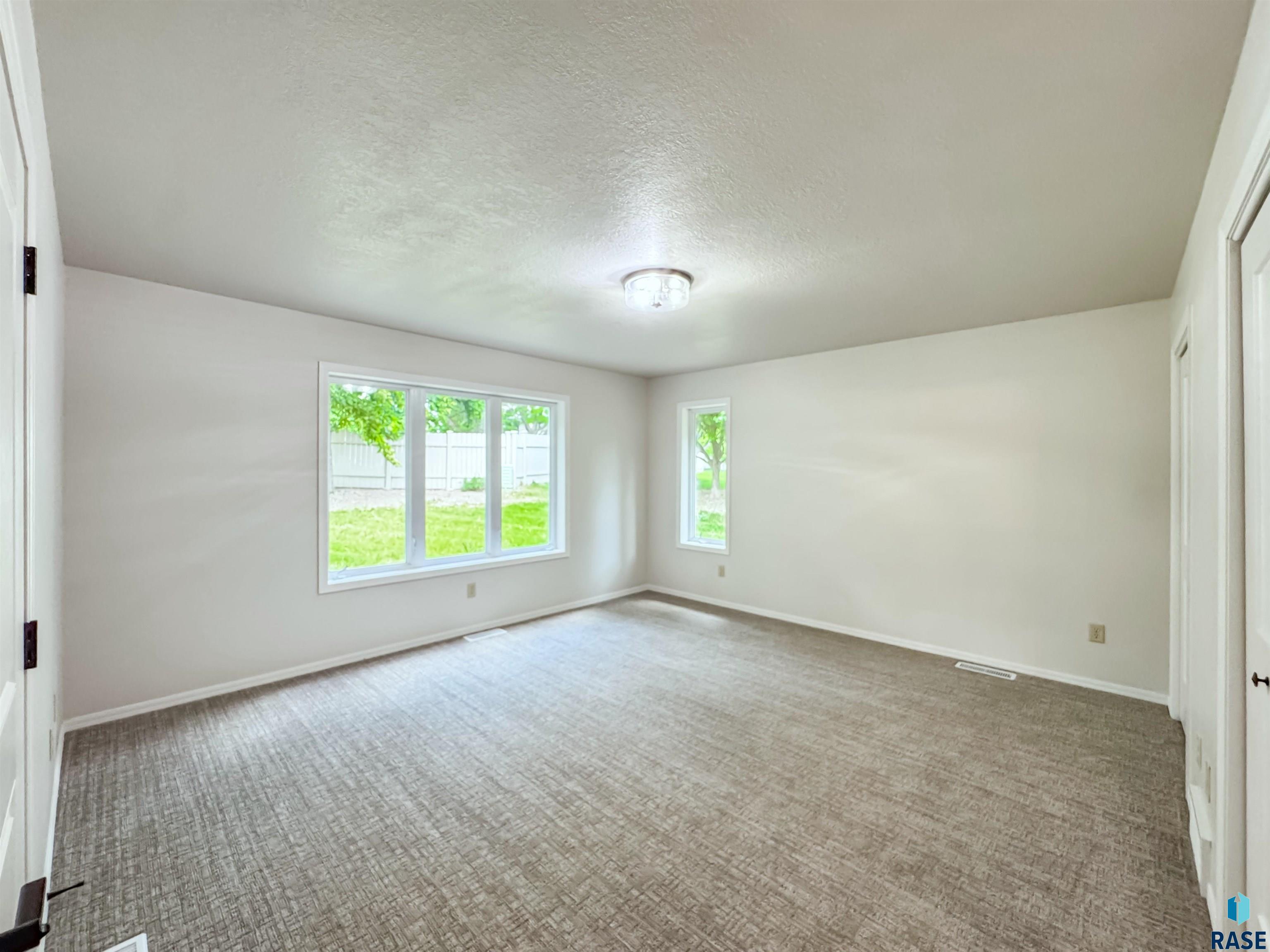 1708 E Ash Grove Cir Circle, Sioux Falls, New Jersey image 13
