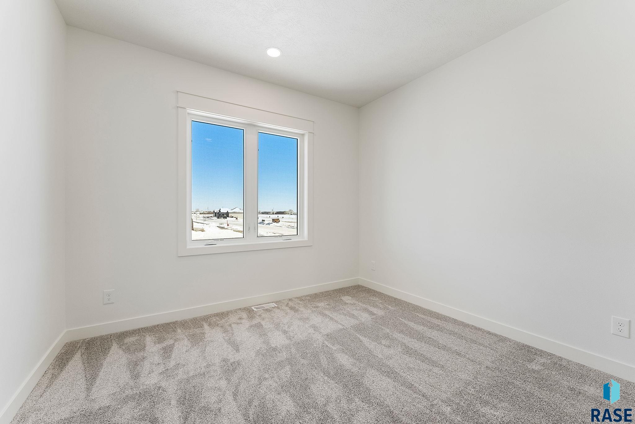 2700 N Vermillion Cir Circle, Tea, South Dakota image 33