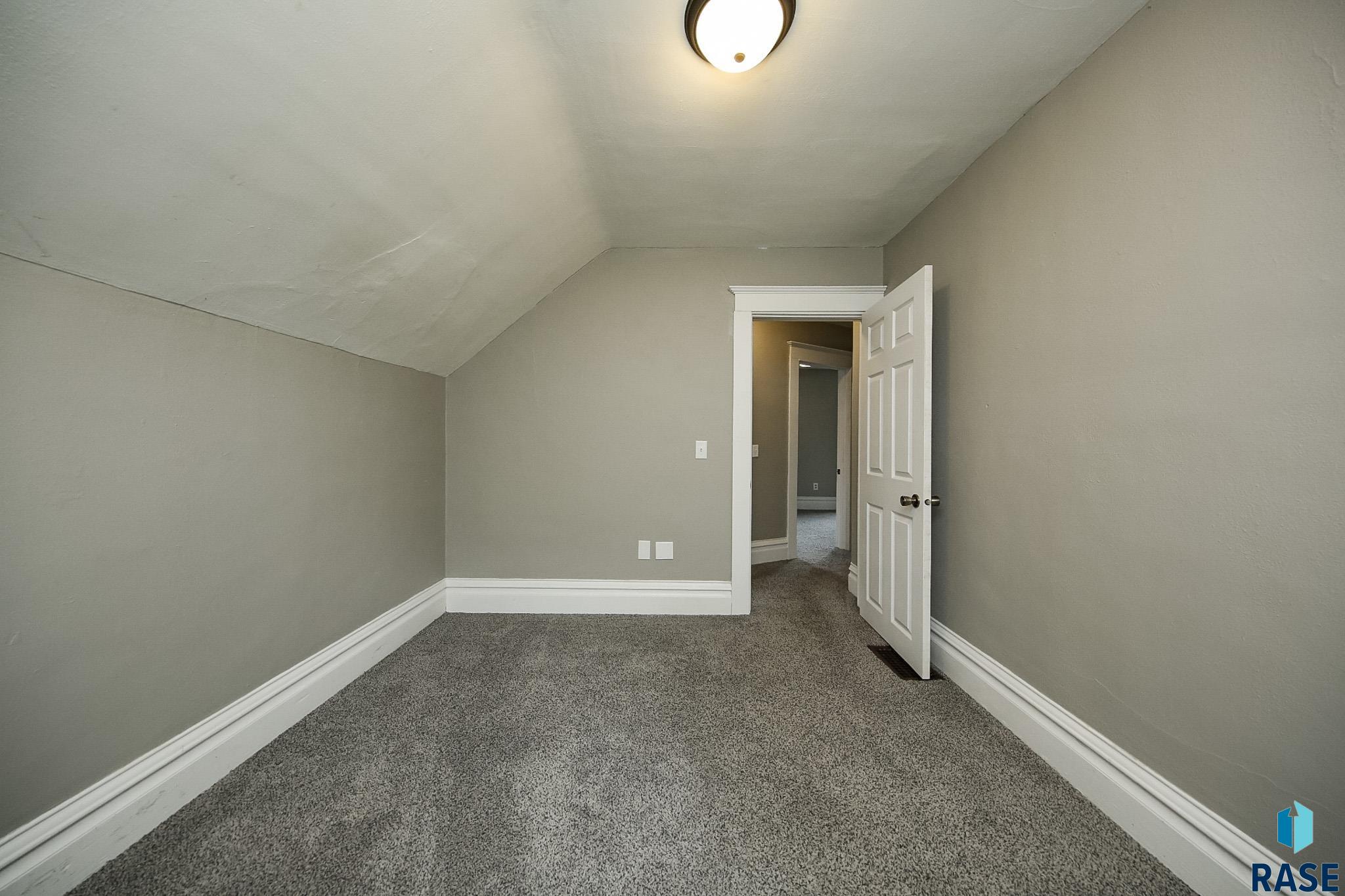 1915 S Walts Ave Avenue, Sioux Falls, New Jersey image 21