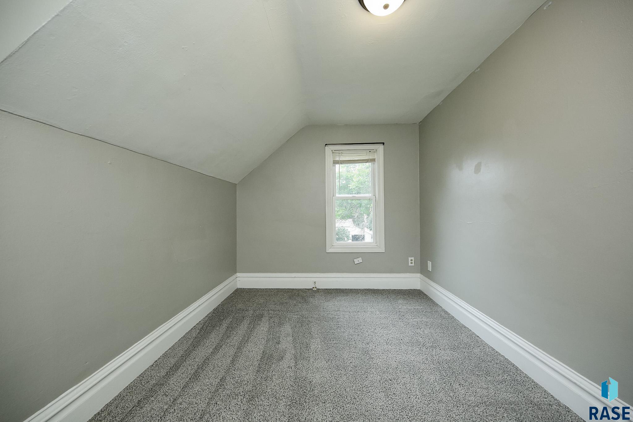 1915 S Walts Ave Avenue, Sioux Falls, New Jersey image 17