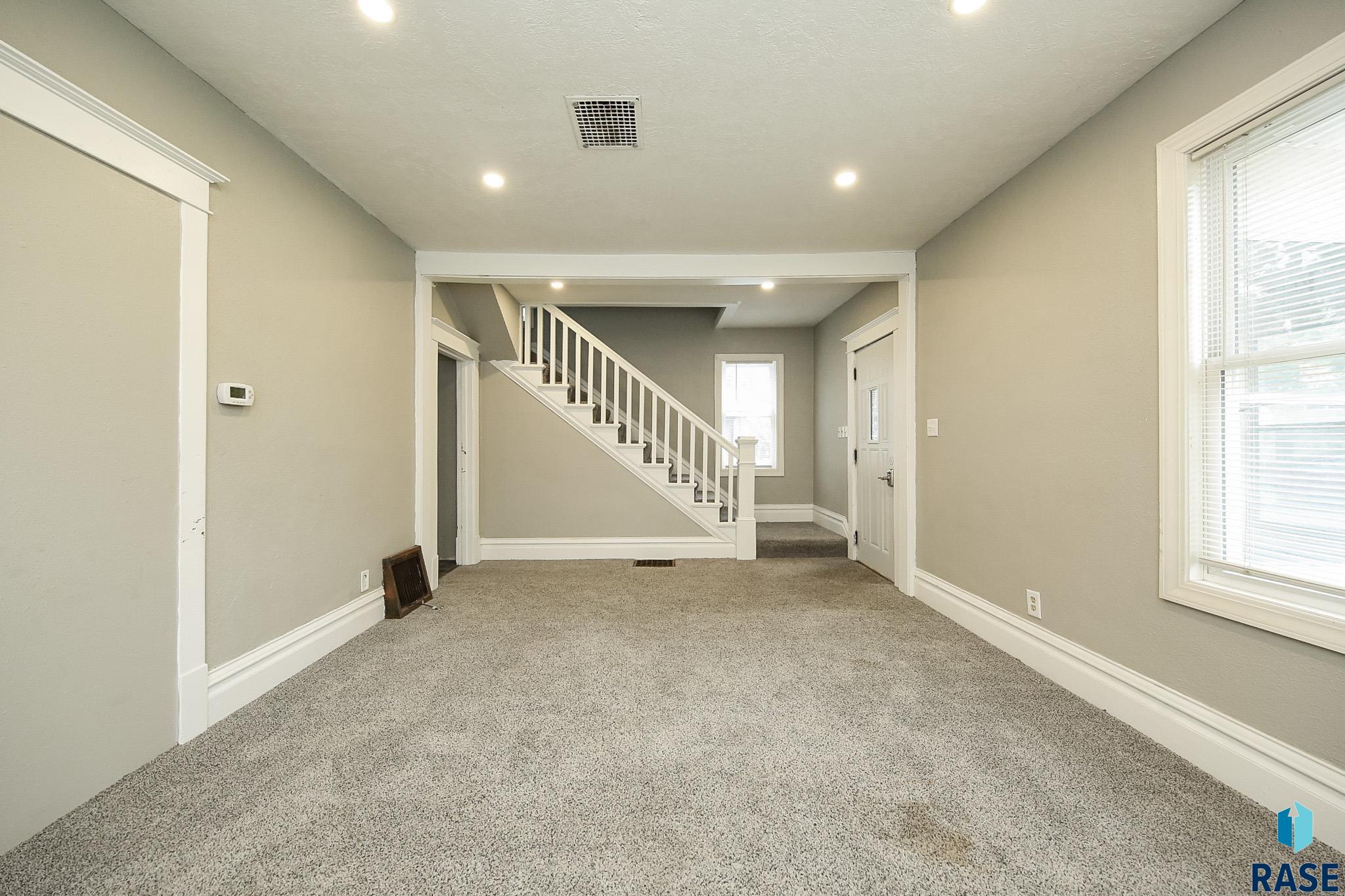 1915 S Walts Ave Avenue, Sioux Falls, New Jersey image 5