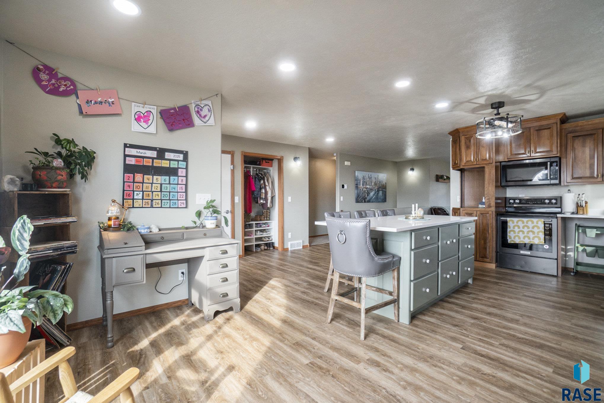 145 Ramm Heights Dr Drive, Madison, South Dakota image 5