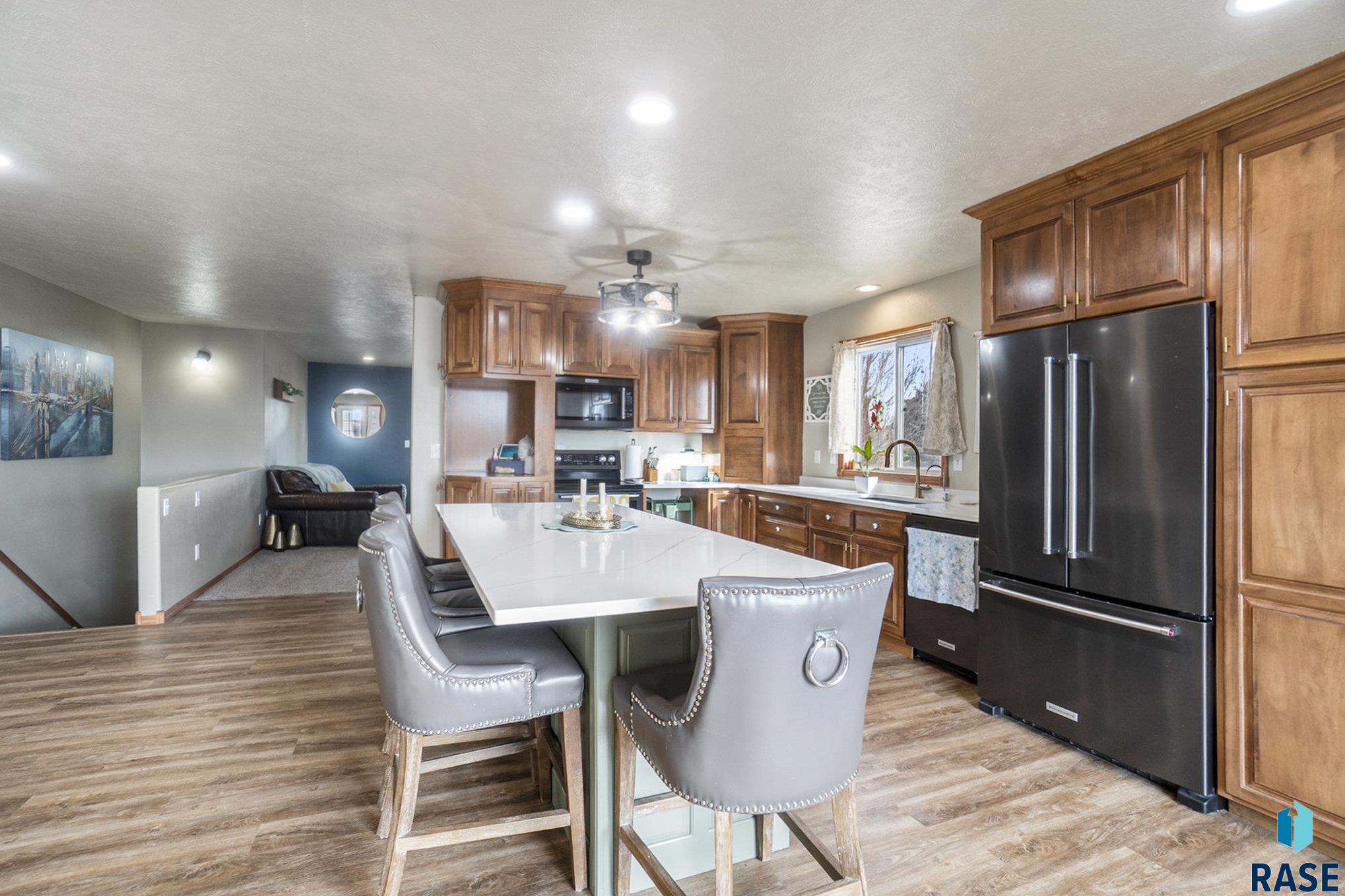 145 Ramm Heights Dr Drive, Madison, South Dakota image 8