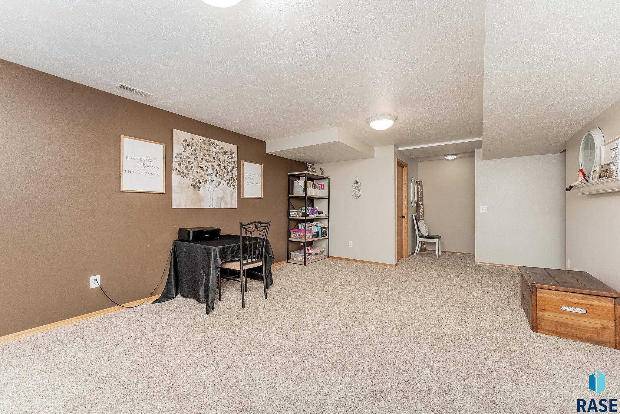 5102 S Carrick Ave Avenue, Sioux Falls, New Jersey image 20