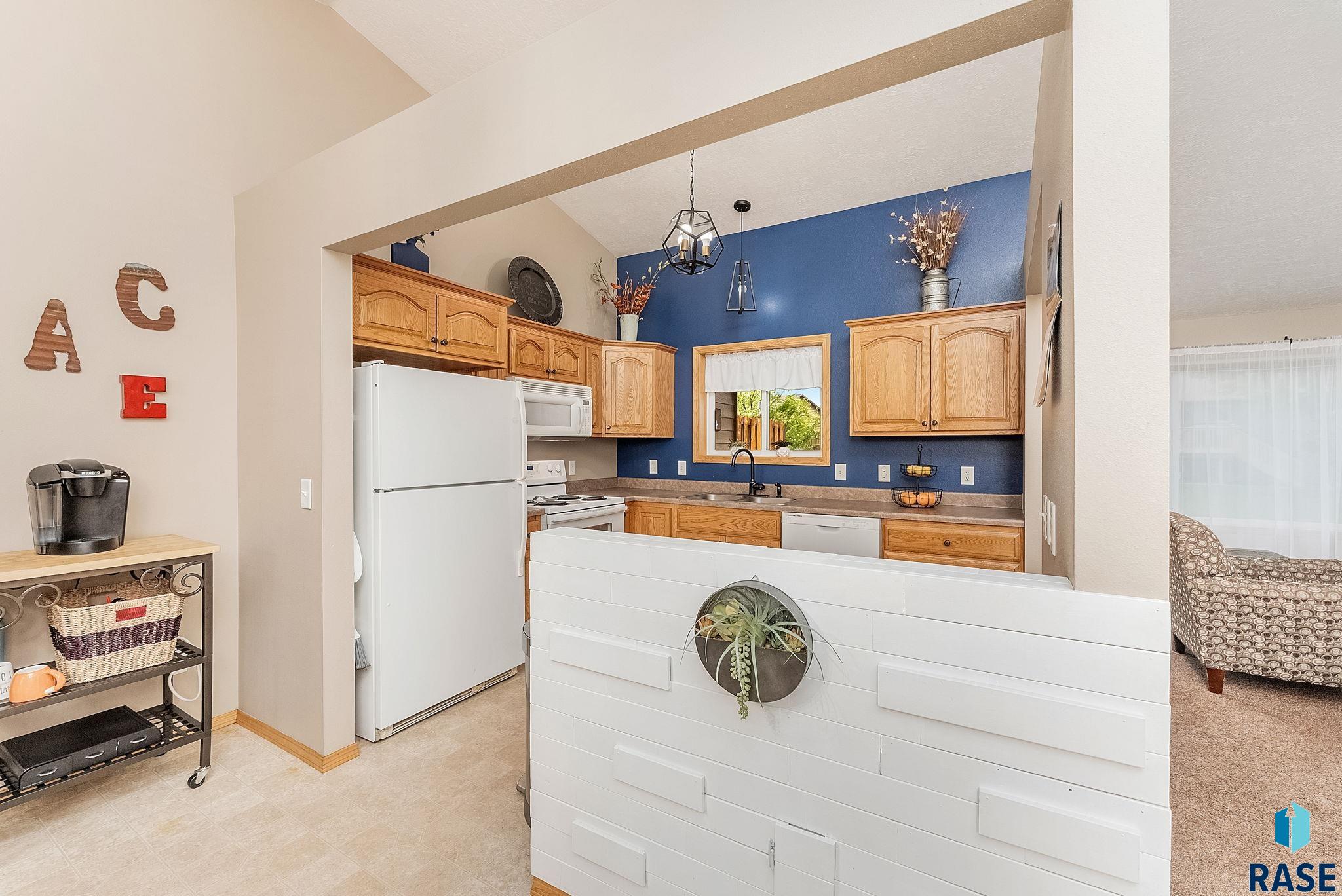 5102 S Carrick Ave Avenue, Sioux Falls, New Jersey image 6