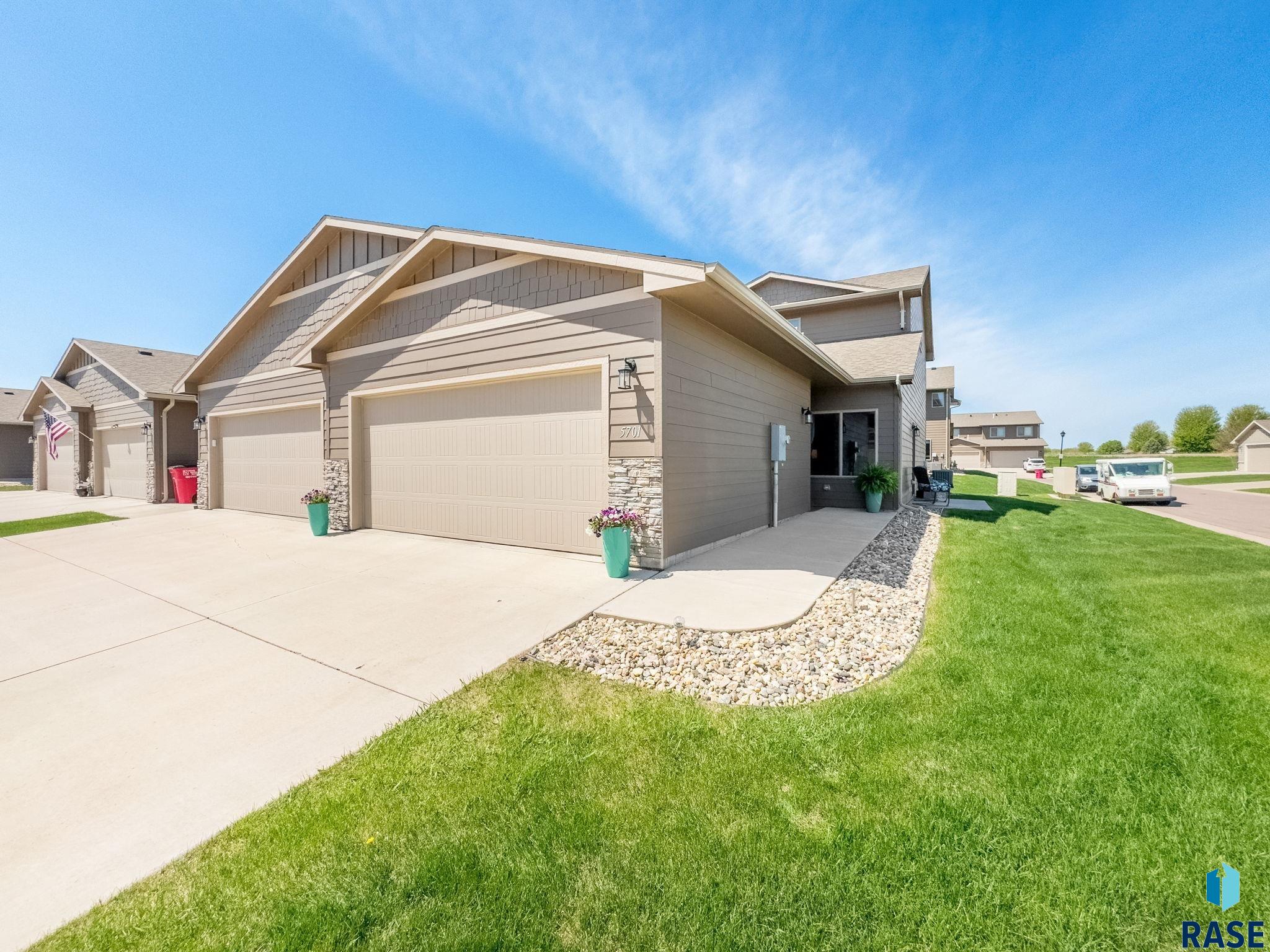 5701 S Bounty Pl Place, Sioux Falls, South Dakota image 24