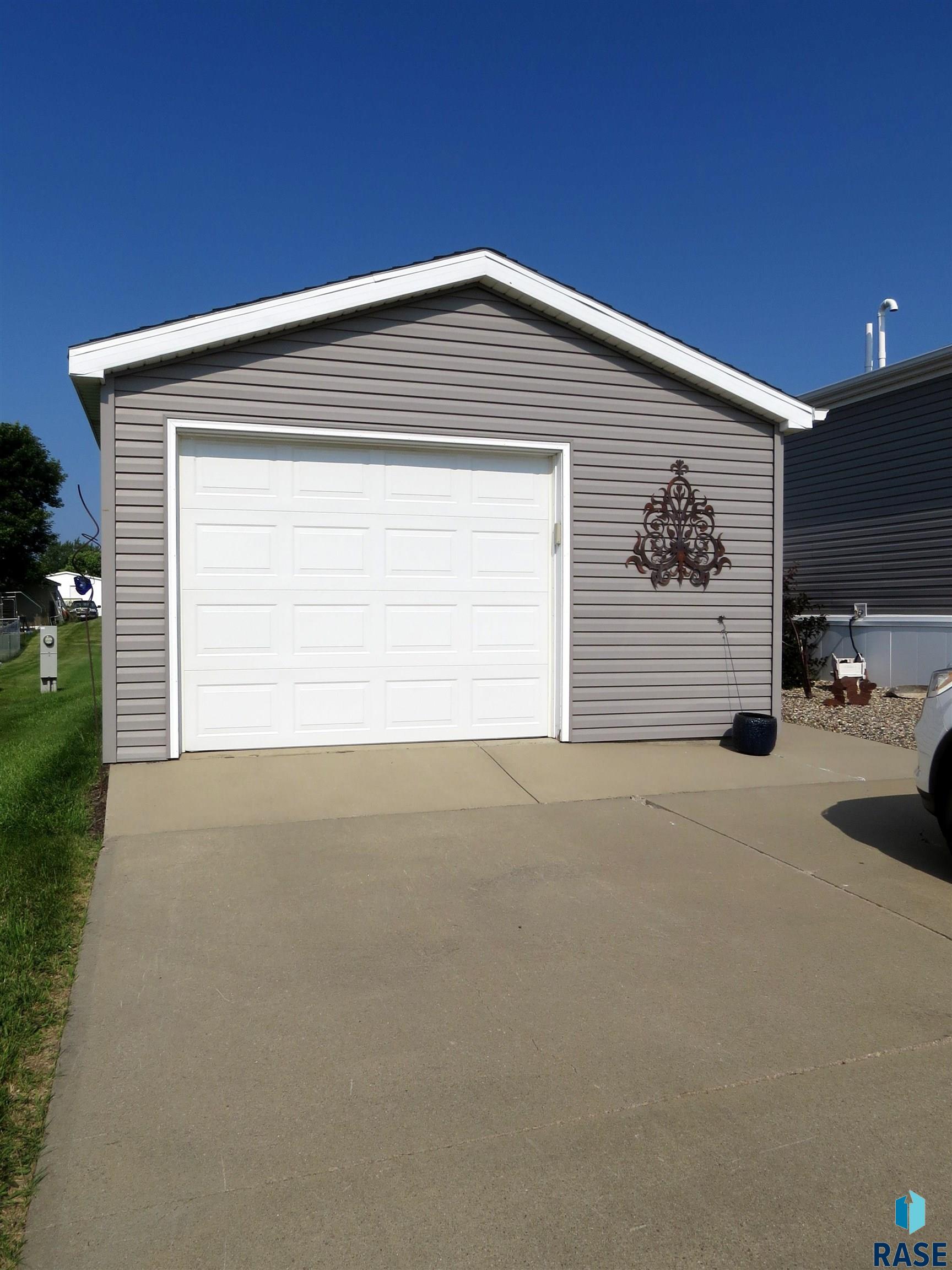 307 N Caley Pl Place, Sioux Falls, South Dakota image 3