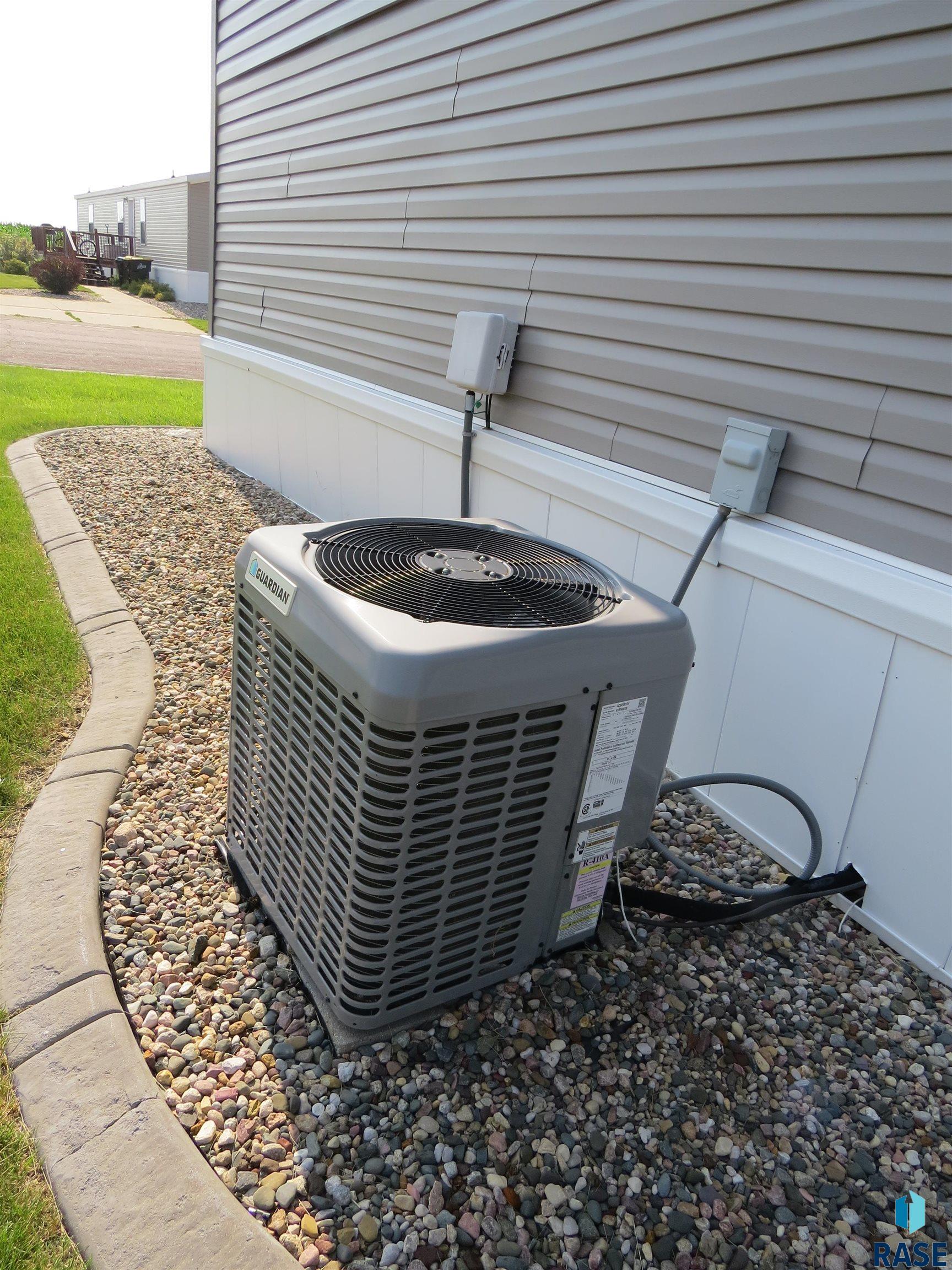 307 N Caley Pl Place, Sioux Falls, South Dakota image 22