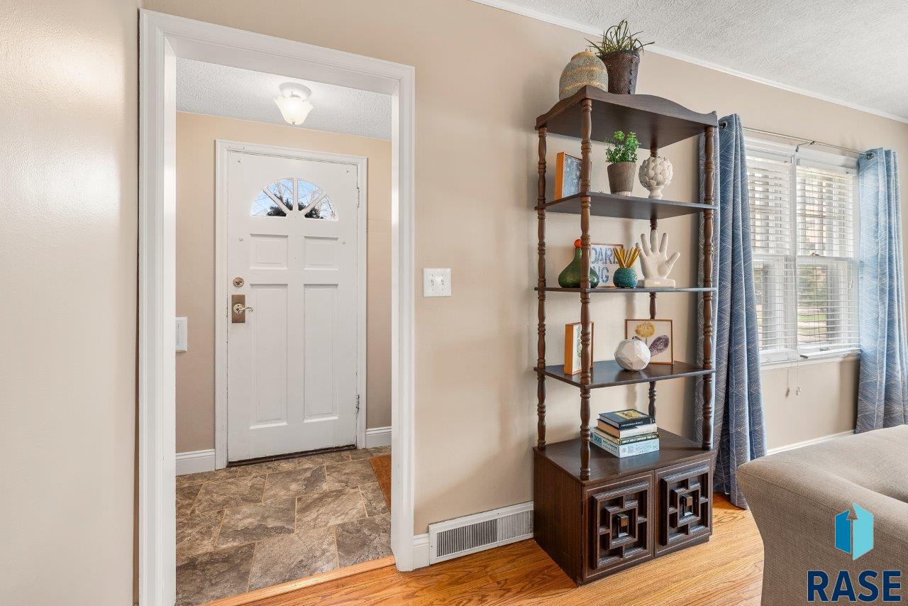 727 E Wiswall Pl Place #1705, Sioux Falls, New Jersey image 2