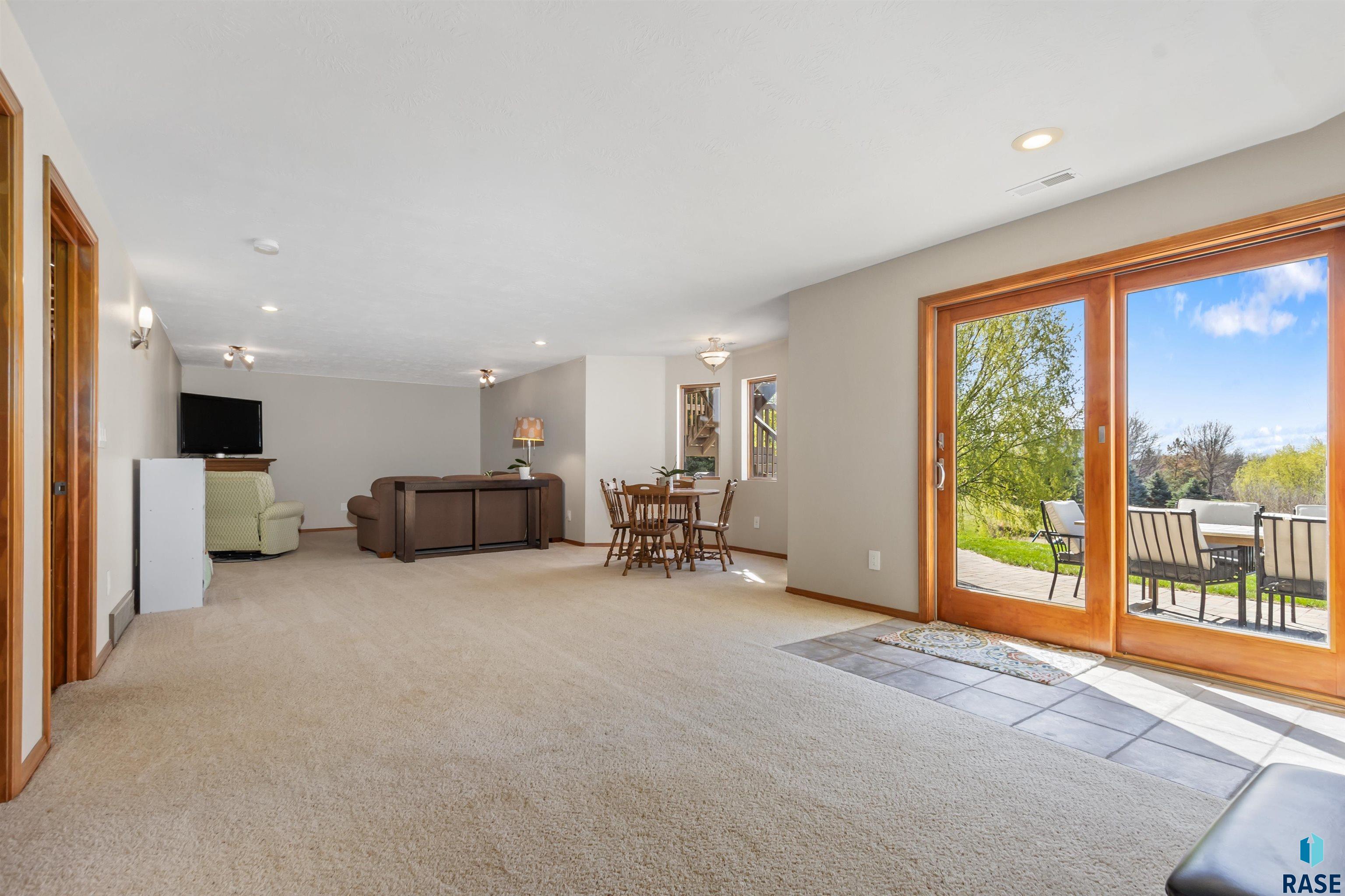 8409 Sunset Cir Circle, Brandon, New Jersey image 24