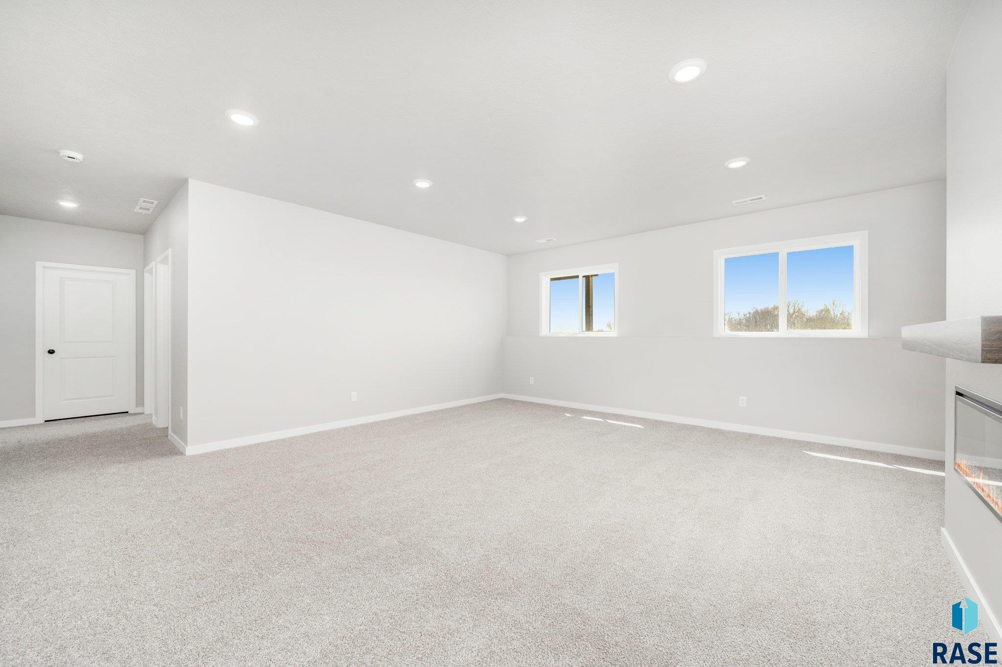 711 Estate St Street, Harrisburg, New Jersey image 30