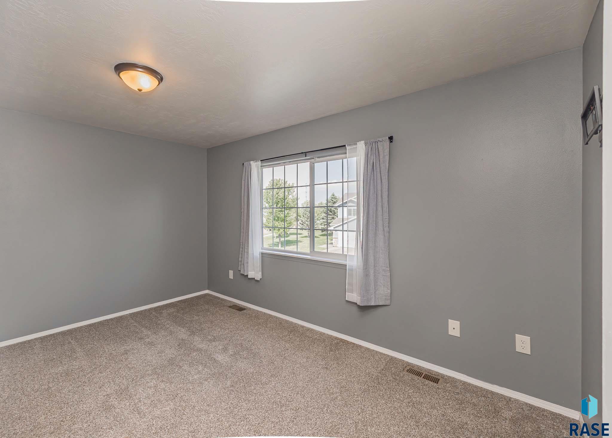 6501 S Santa Rosa Pl Place, Sioux Falls, New Jersey image 17
