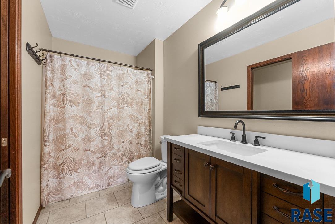 1600 E Liberty Cir Circle, Brandon, South Dakota image 14