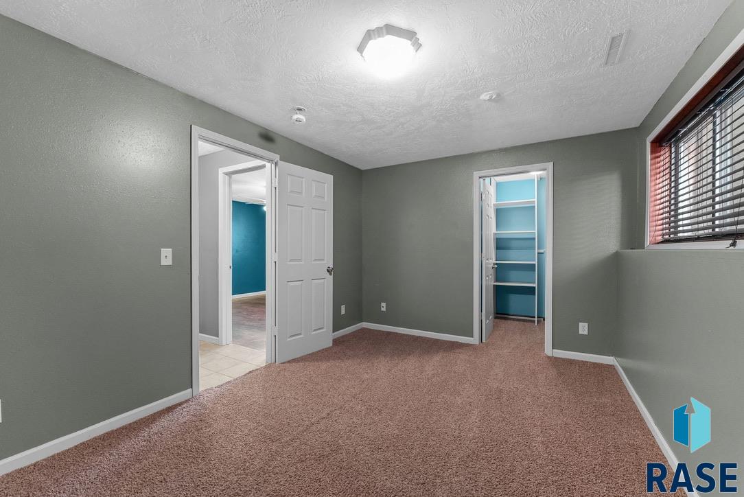 1600 E Liberty Cir Circle, Brandon, South Dakota image 25