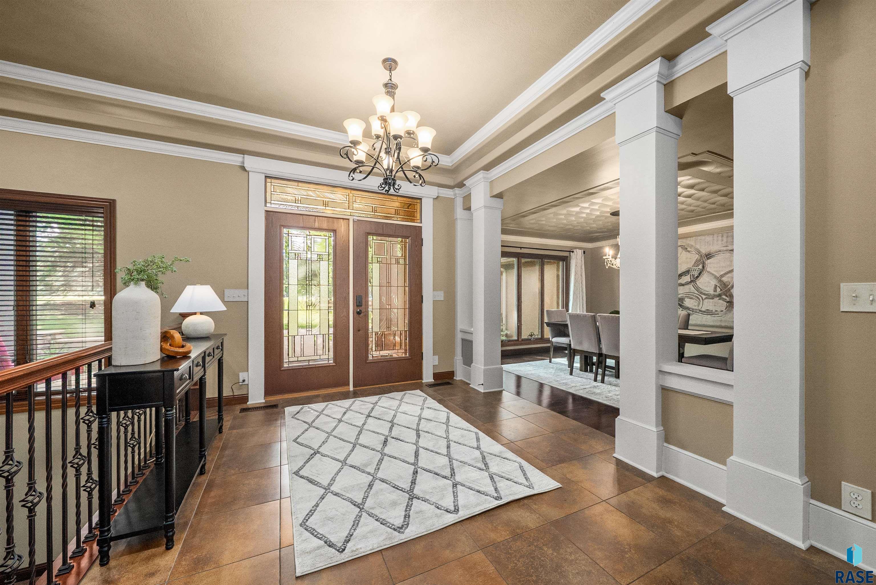 312 W Lyncrest Trl