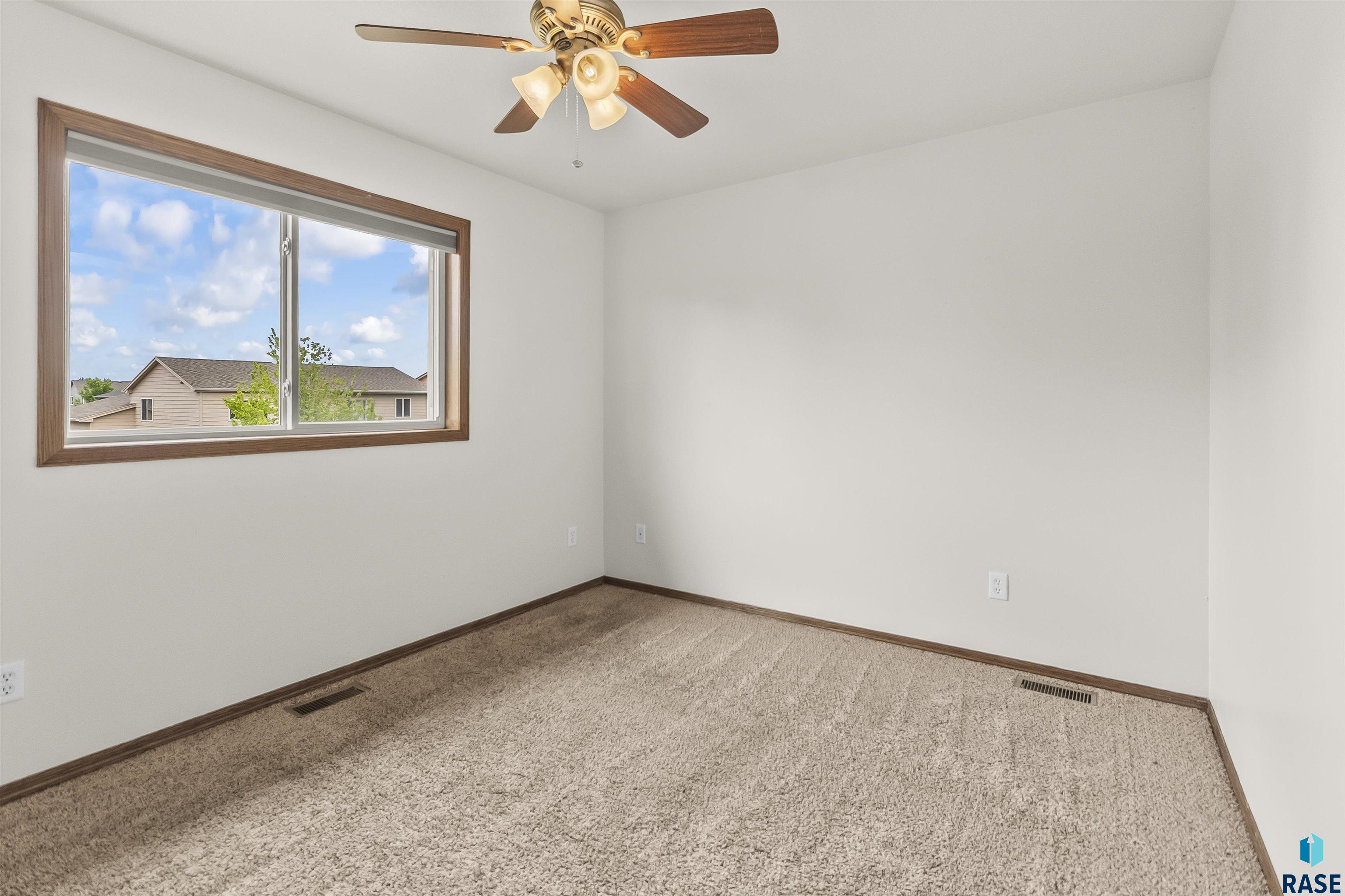 3916 W 93rd St Street, Sioux Falls, South Dakota image 10