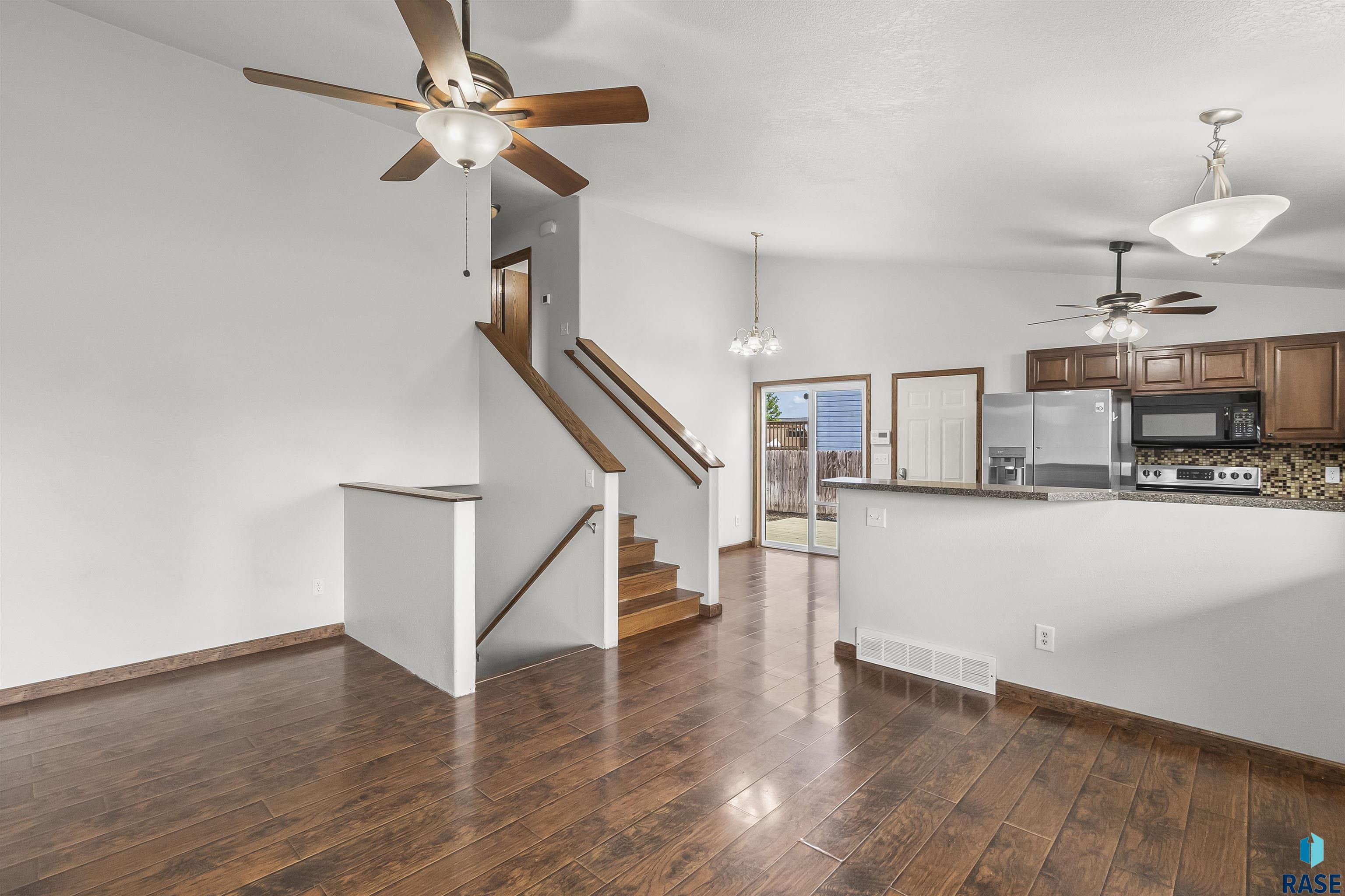 3916 W 93rd St Street, Sioux Falls, South Dakota image 3