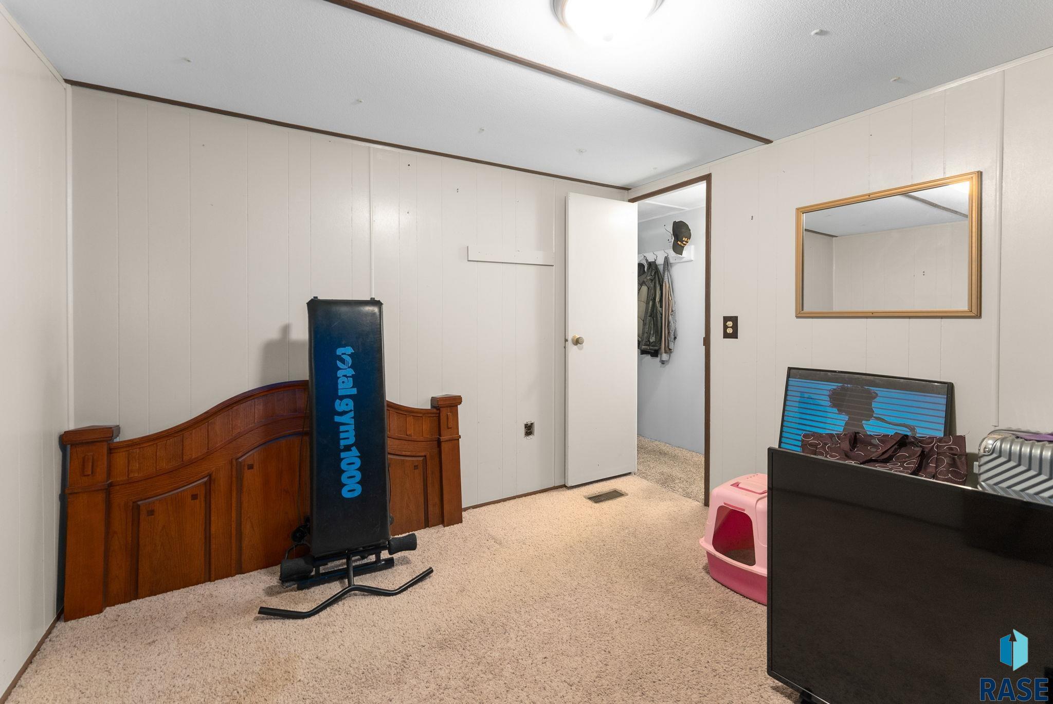 710 E 4th St Street, Dell Rapids, New Jersey image 5