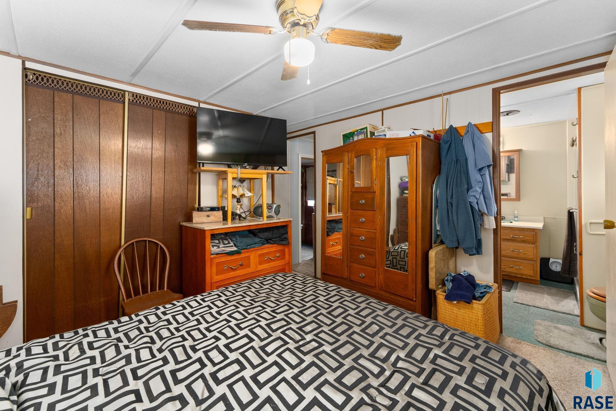 710 E 4th St Street, Dell Rapids, New Jersey image 4