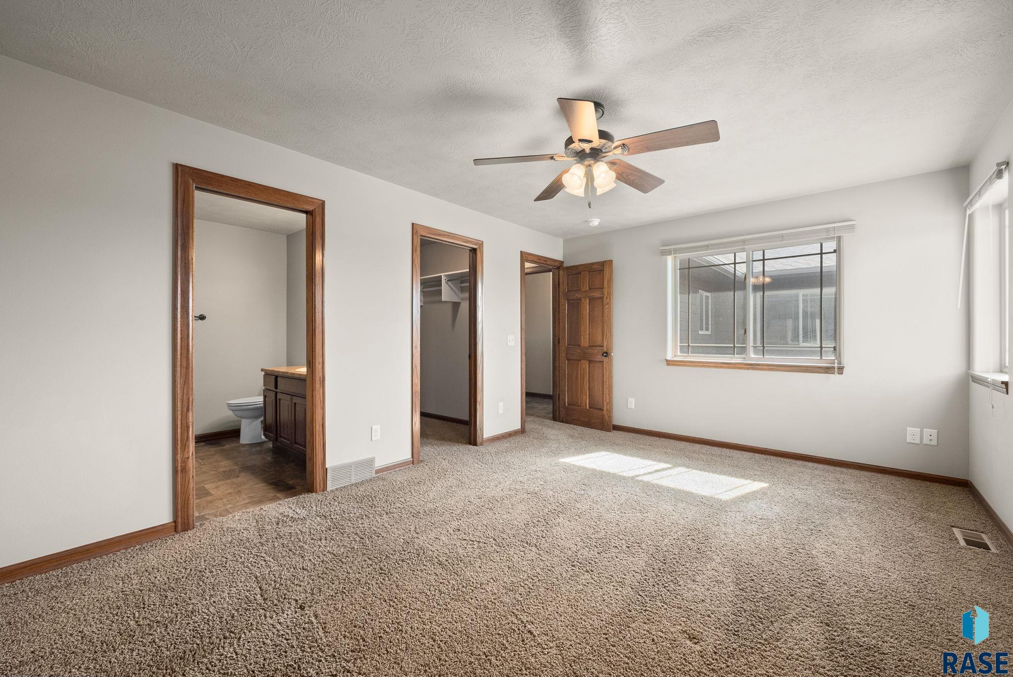 4304 W Shipton St Street, Sioux Falls, South Dakota image 9