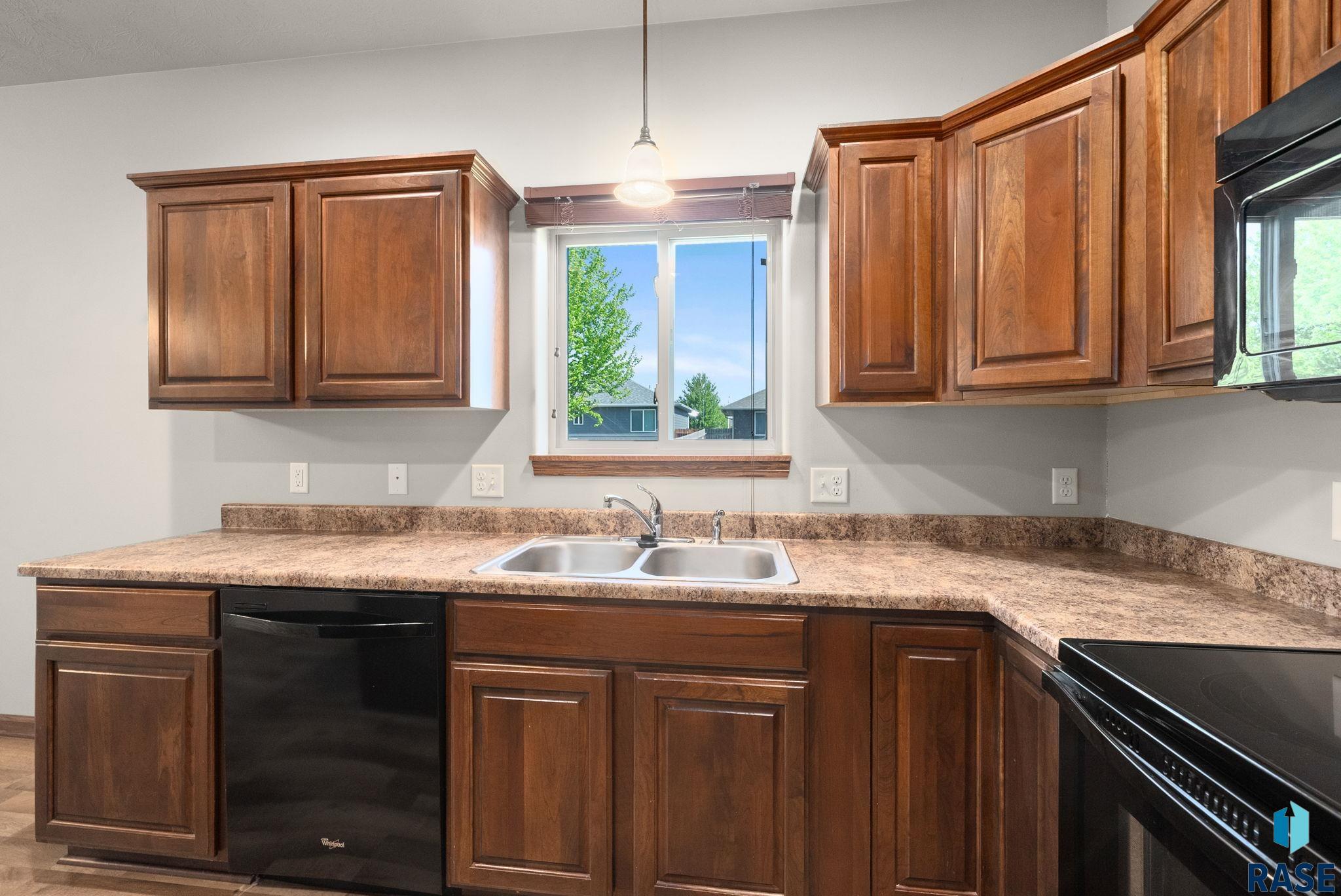 4304 W Shipton St Street, Sioux Falls, South Dakota image 6