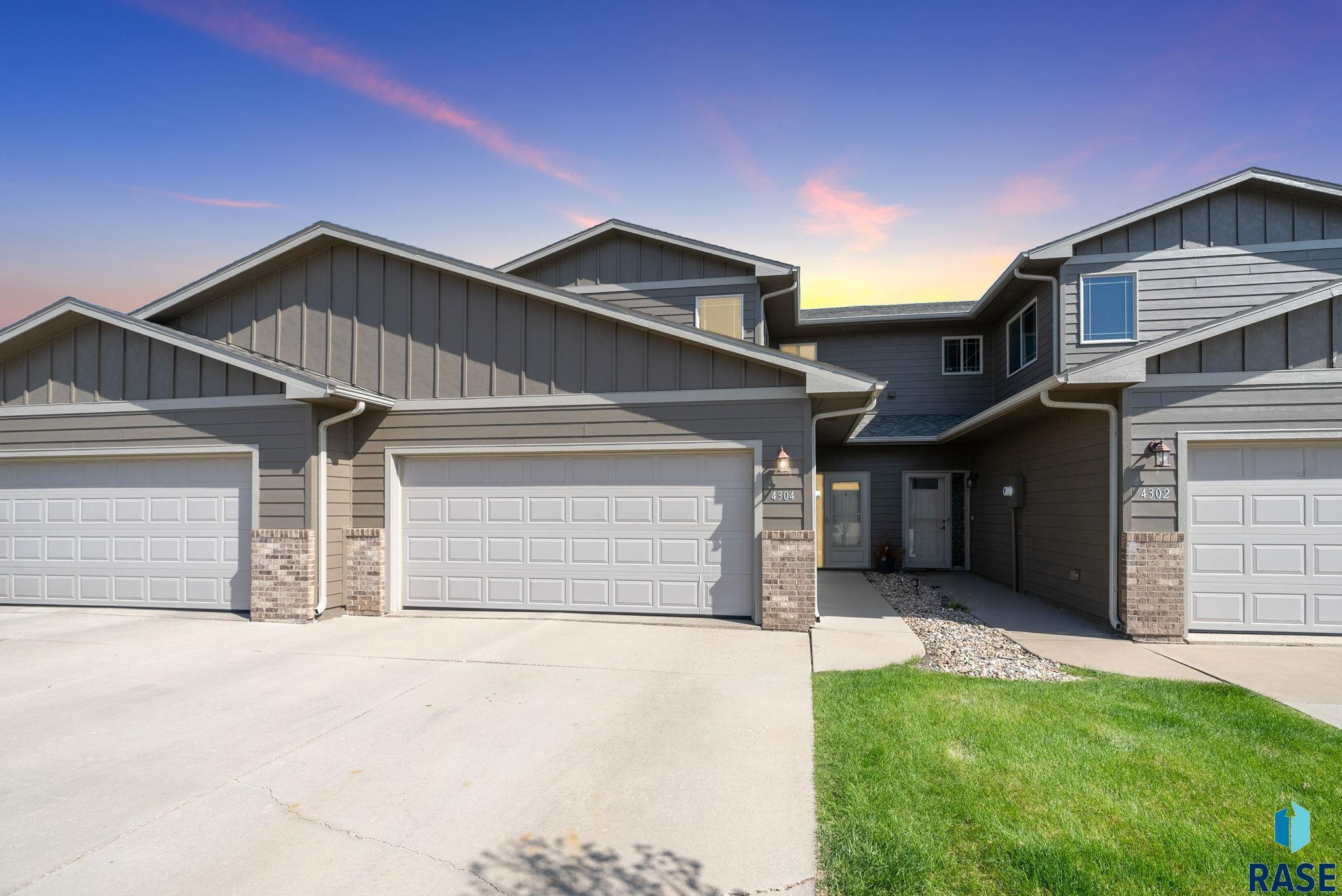 4304 W Shipton St Street, Sioux Falls, South Dakota image 1