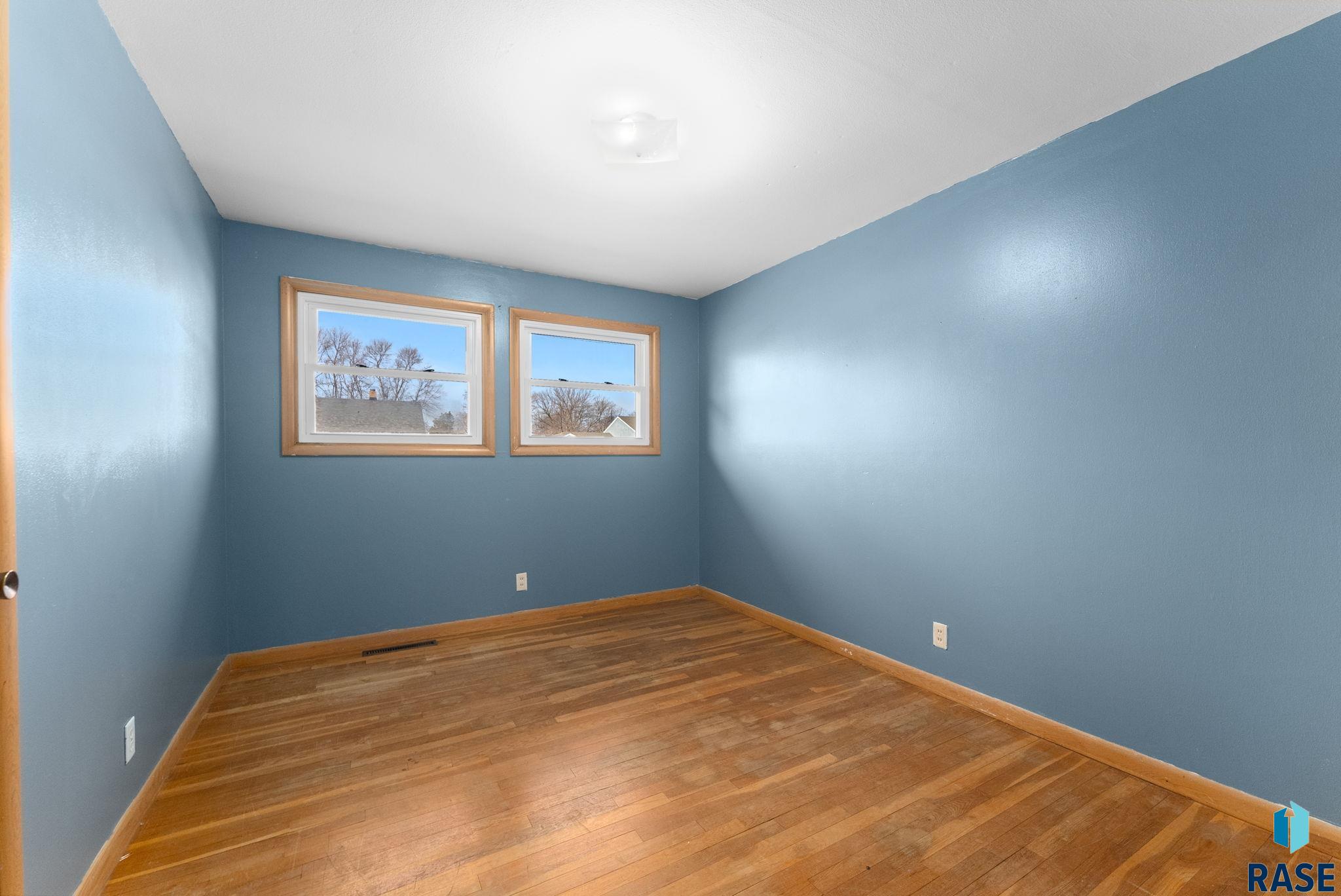 2700 E 13th St Street, Sioux Falls, South Dakota image 17