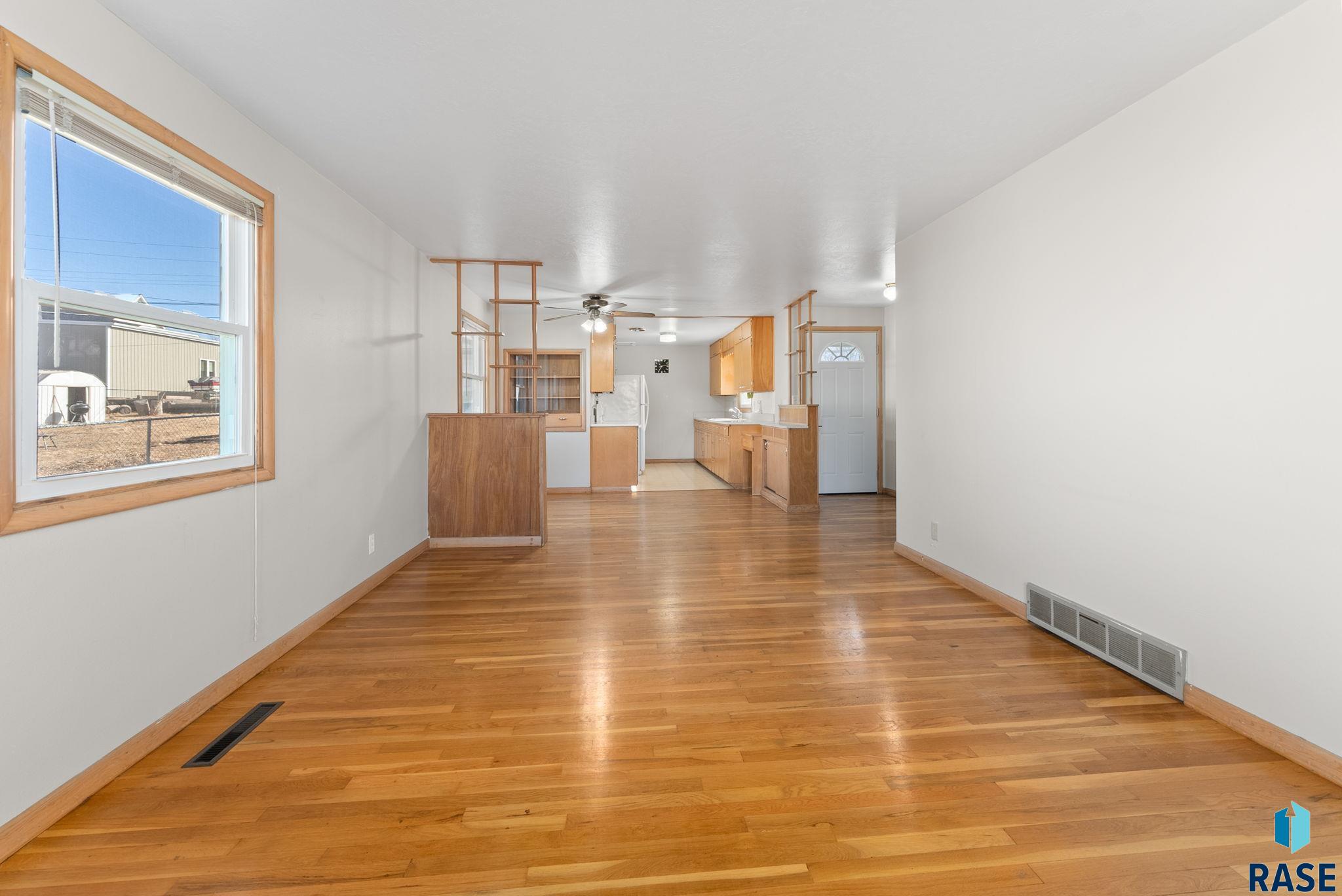 2700 E 13th St Street, Sioux Falls, South Dakota image 11