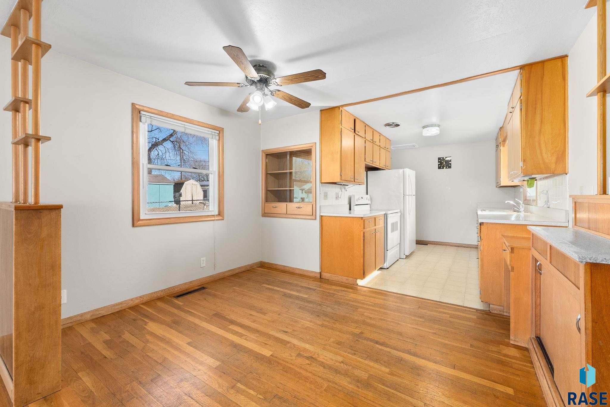 2700 E 13th St Street, Sioux Falls, South Dakota image 5