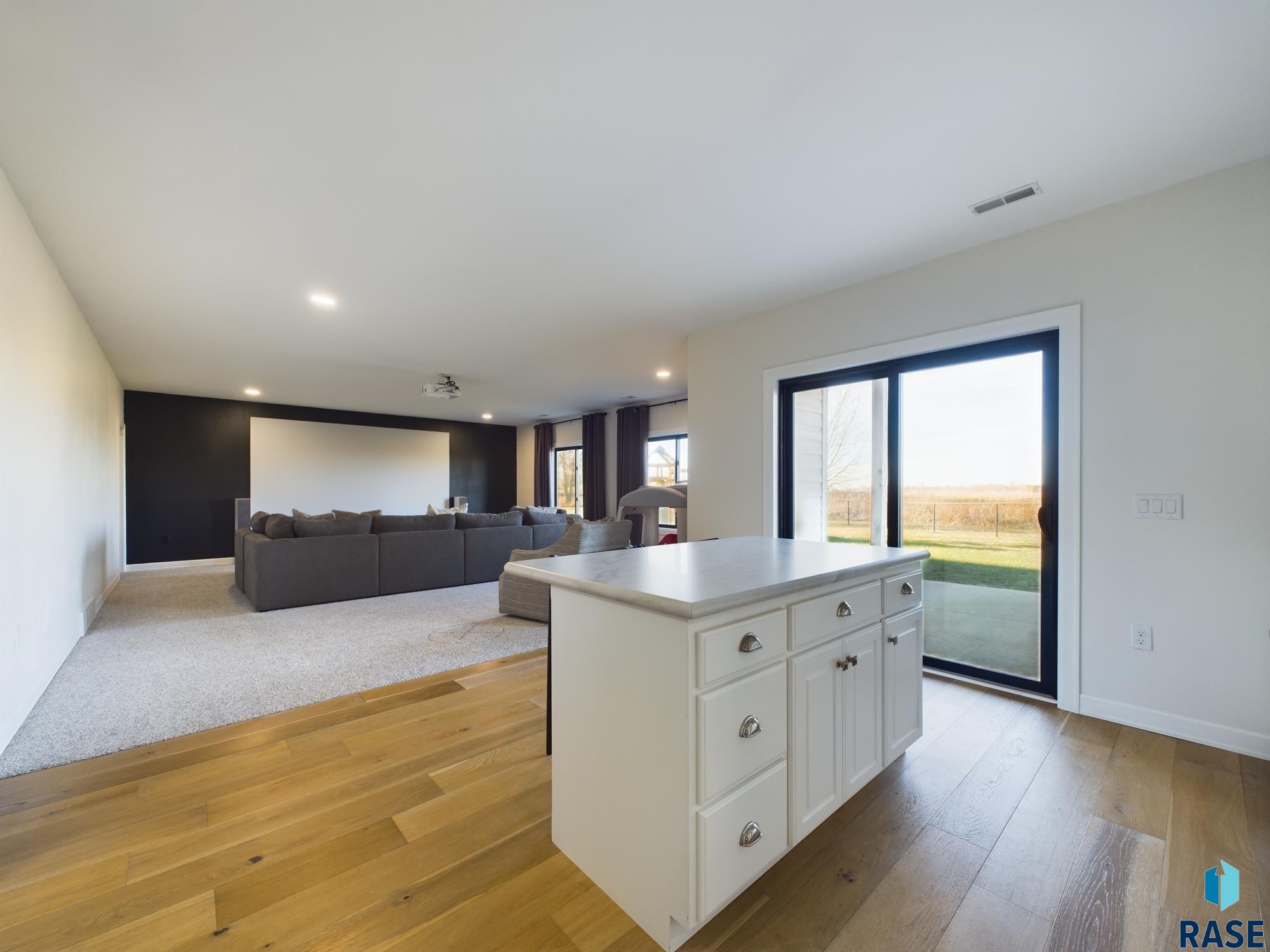 540 W Clara Cir Circle, Tea, New Jersey image 36