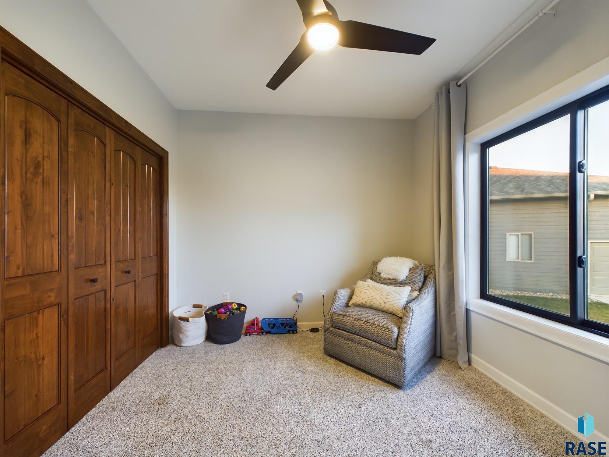 540 W Clara Cir Circle, Tea, New Jersey image 27