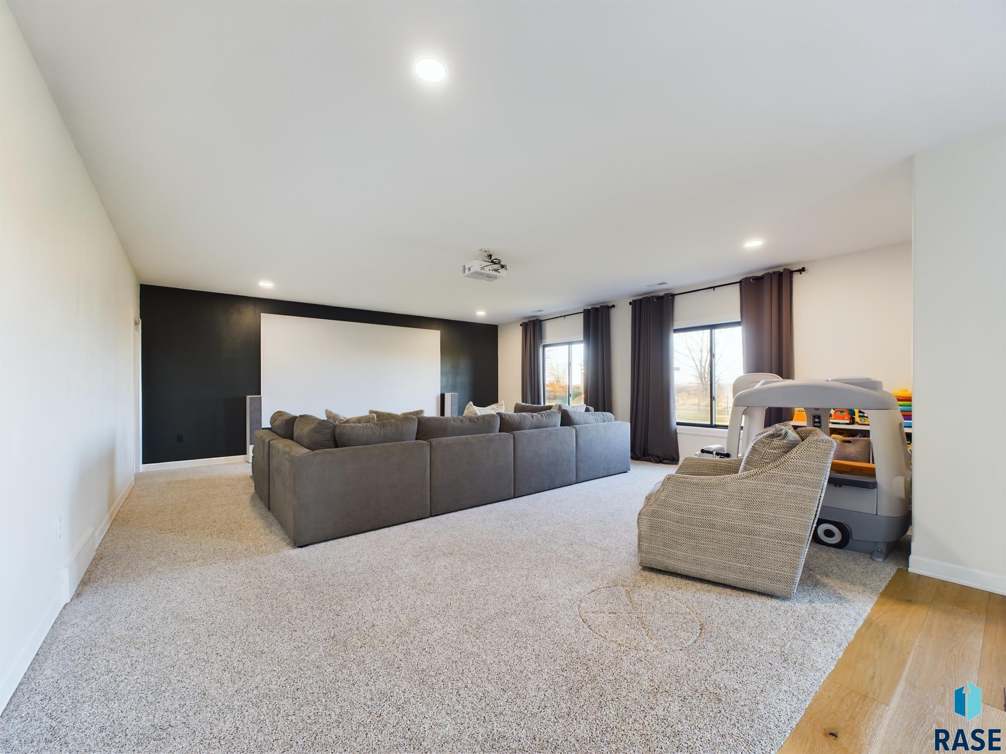540 W Clara Cir Circle, Tea, New Jersey image 33