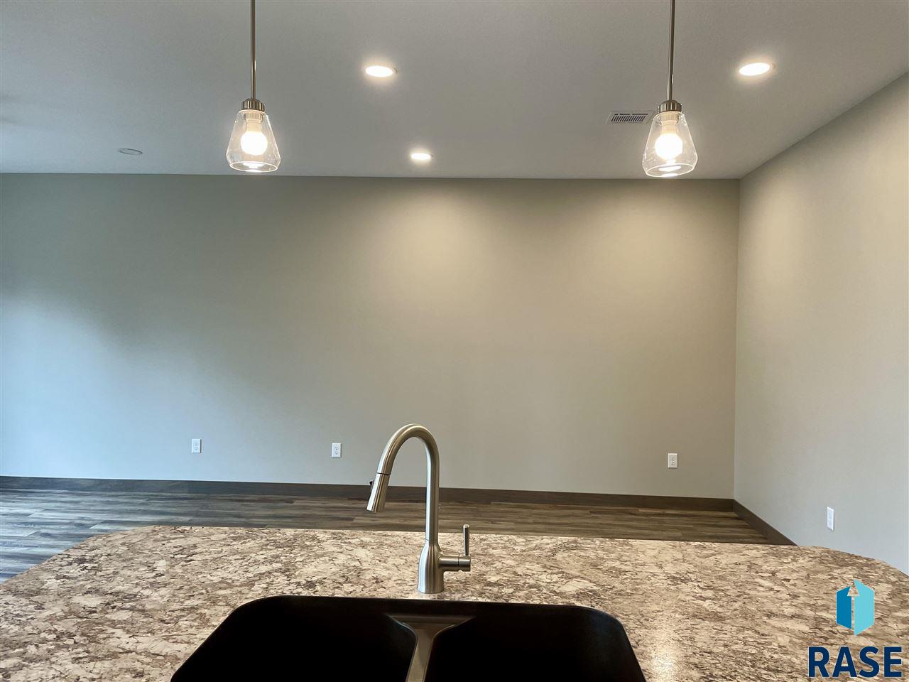 950 1st Ave Avenue #2, Edgerton, New Jersey image 2