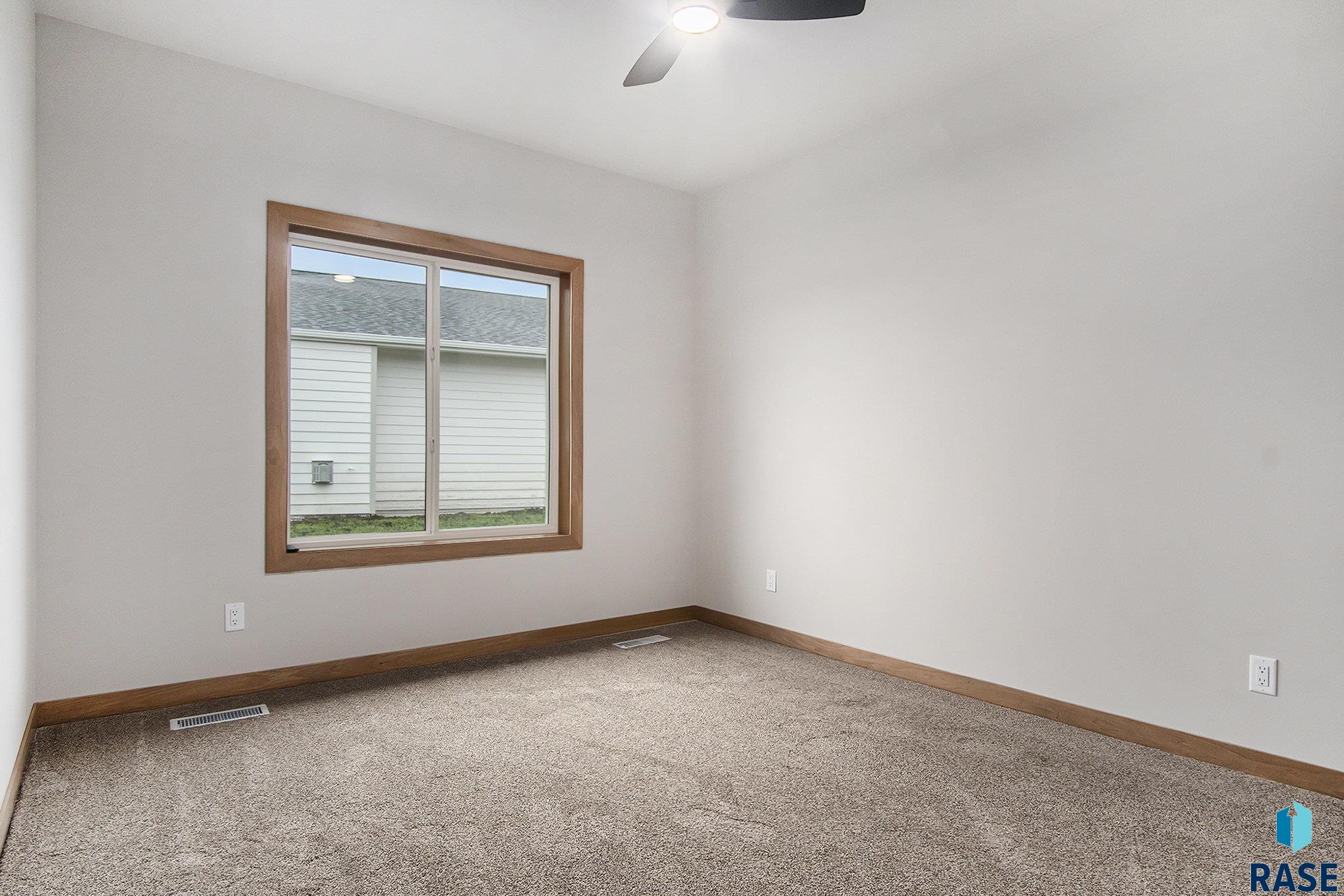 501 S Huckleberry Trl Trail, Harrisburg, New Jersey image 23