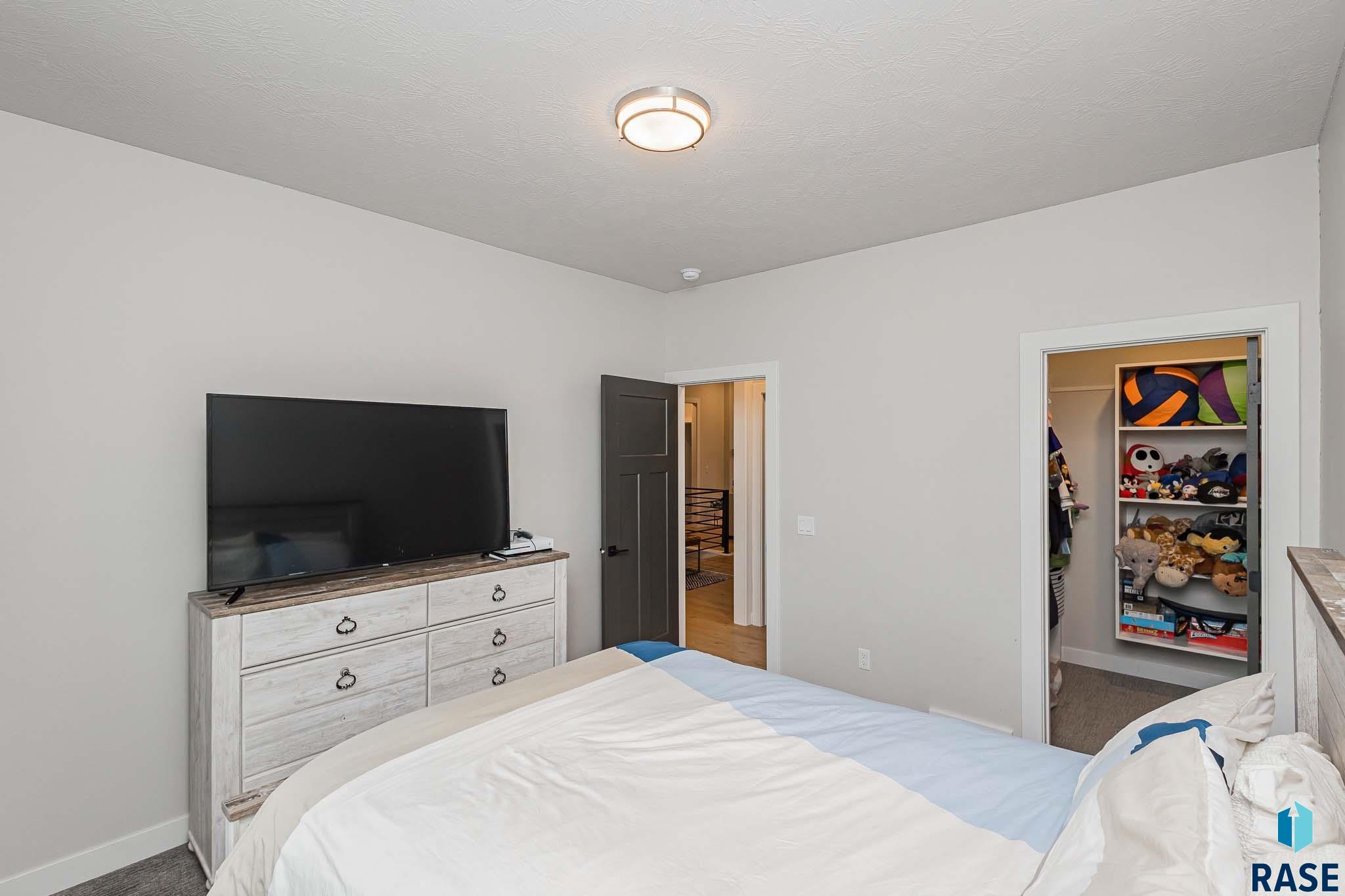 313 N Wildcat Dr Drive, Sioux Falls, South Dakota image 30