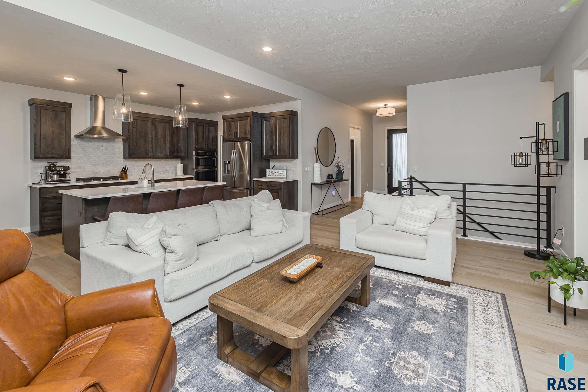 313 N Wildcat Dr Drive, Sioux Falls, South Dakota image 3