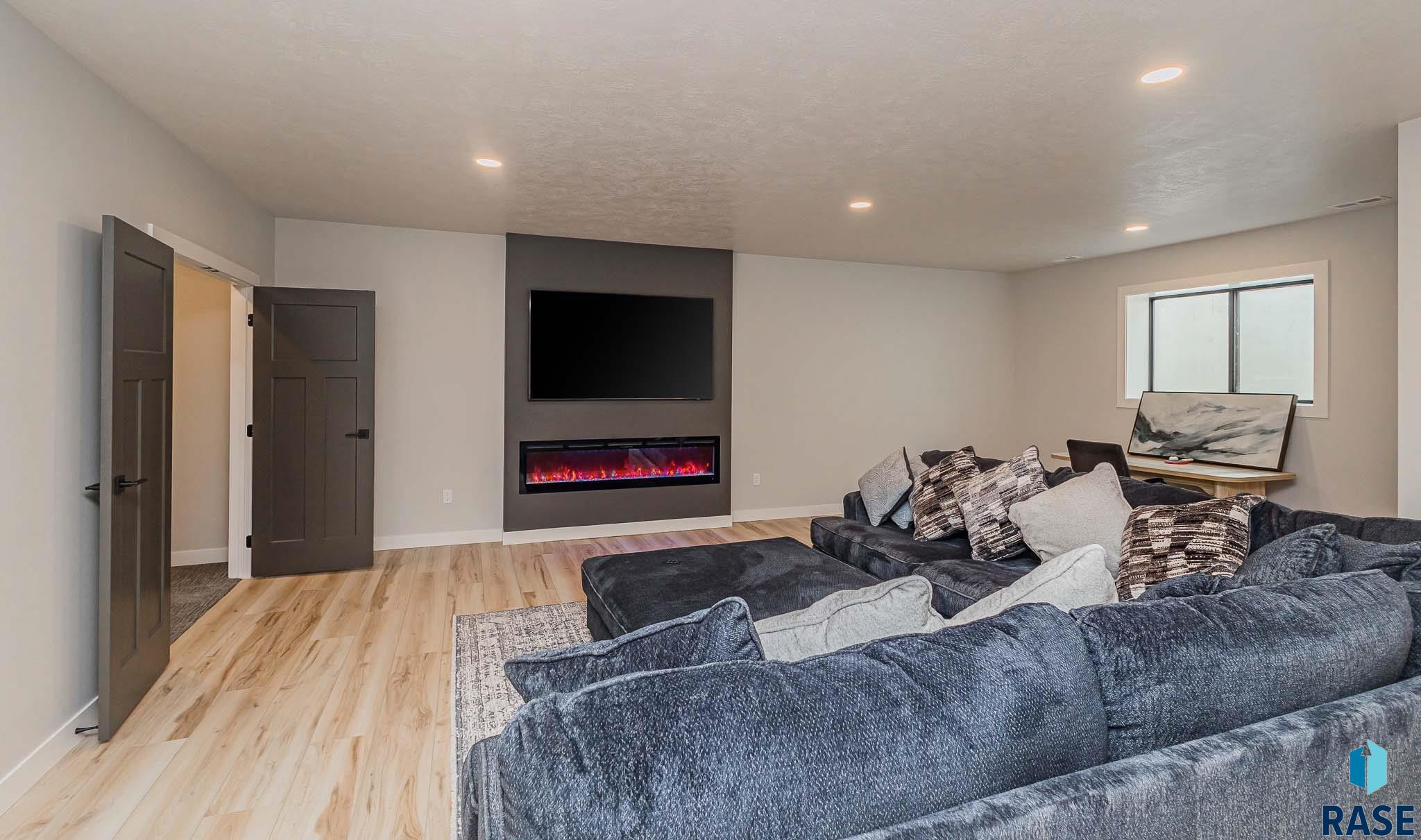 313 N Wildcat Dr Drive, Sioux Falls, South Dakota image 38