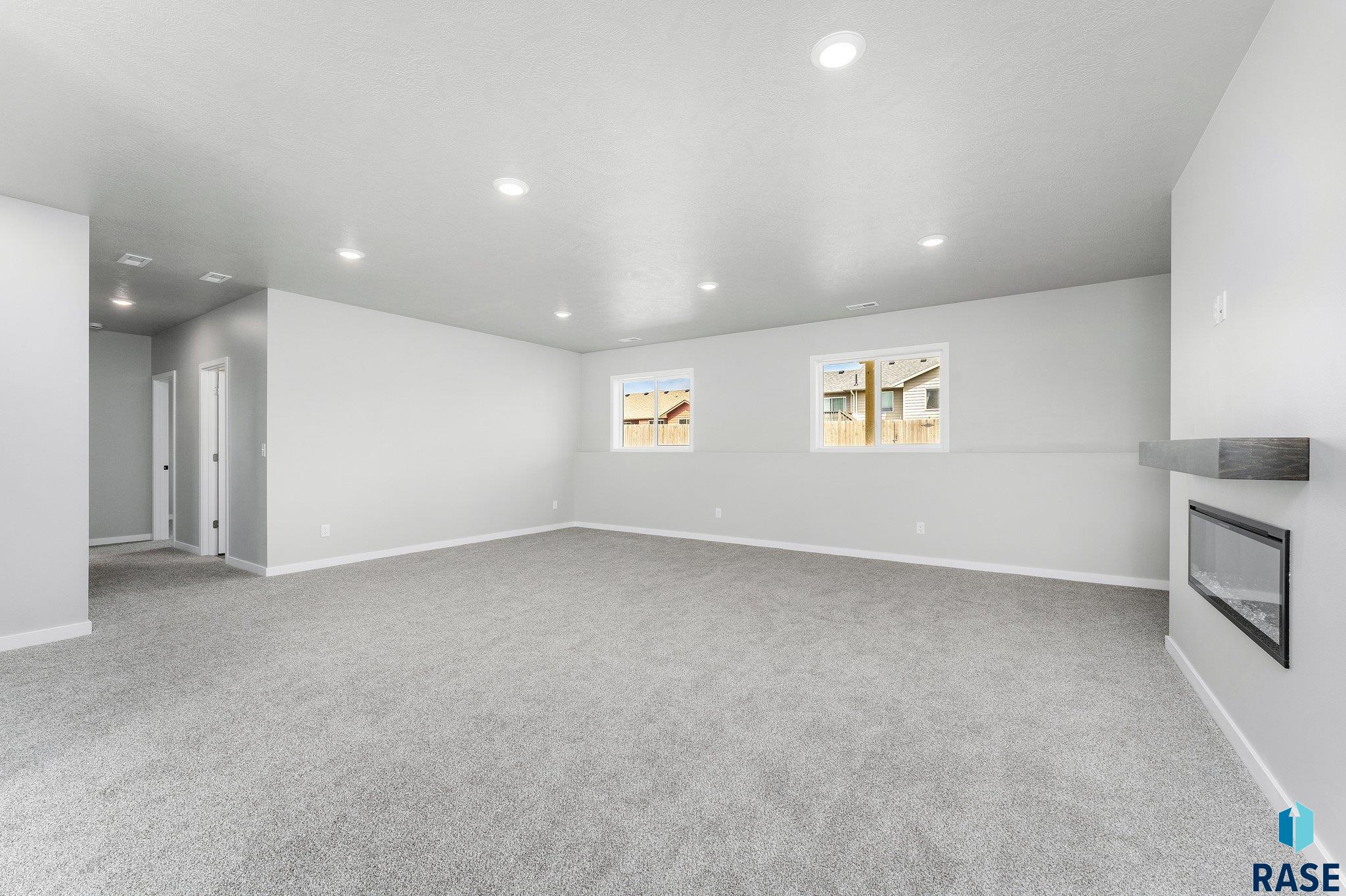 6109 W Valentine St Street, Sioux Falls, South Dakota image 20