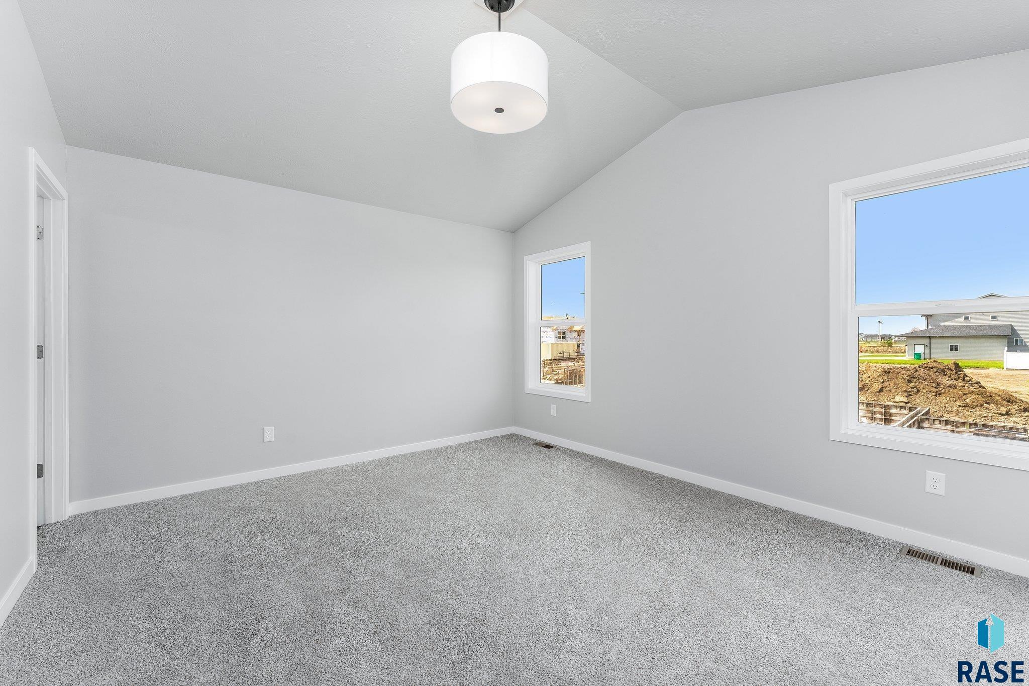 6109 W Valentine St Street, Sioux Falls, South Dakota image 10