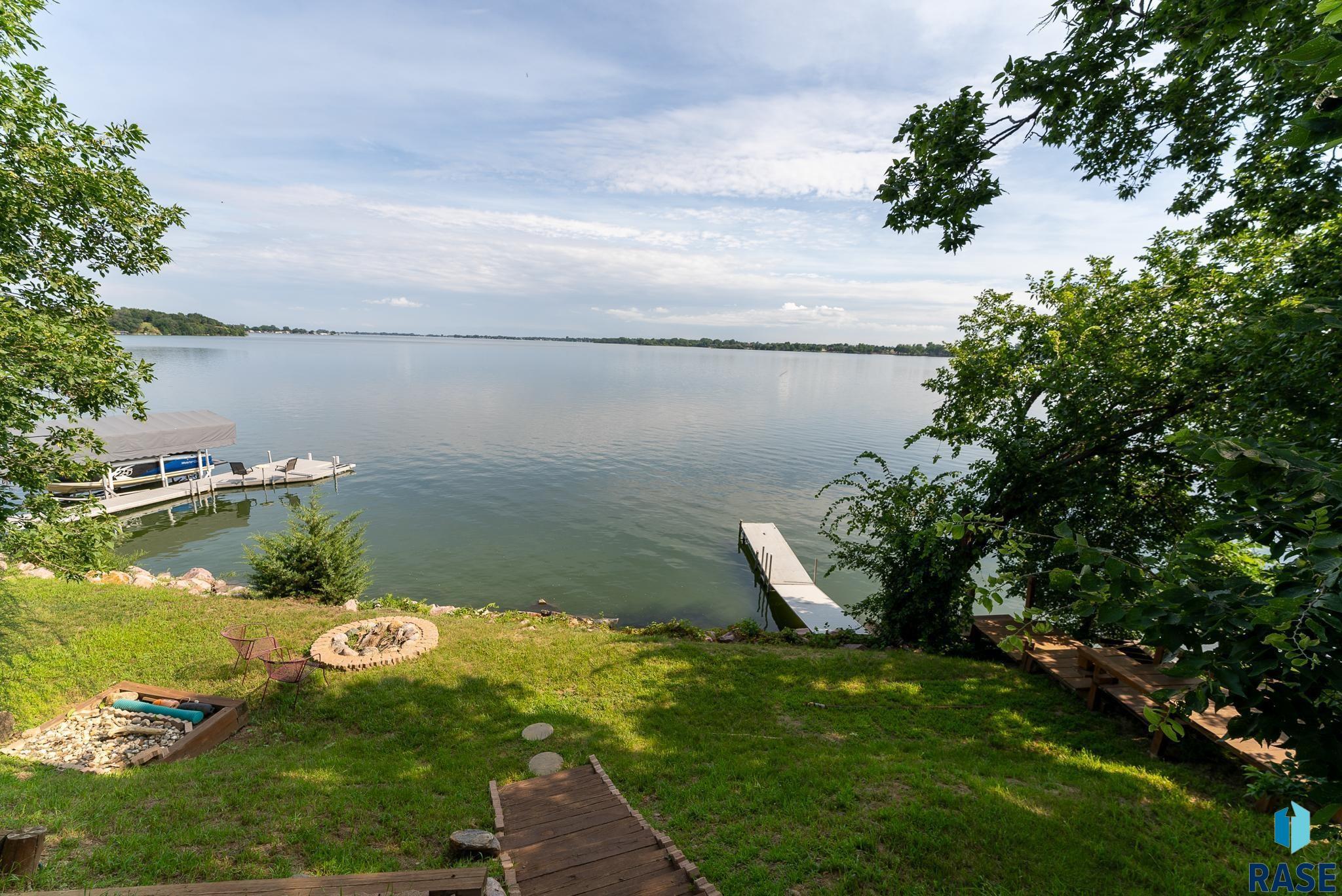 6305 Lakeview Dr Drive, Wentworth, South Dakota image 3